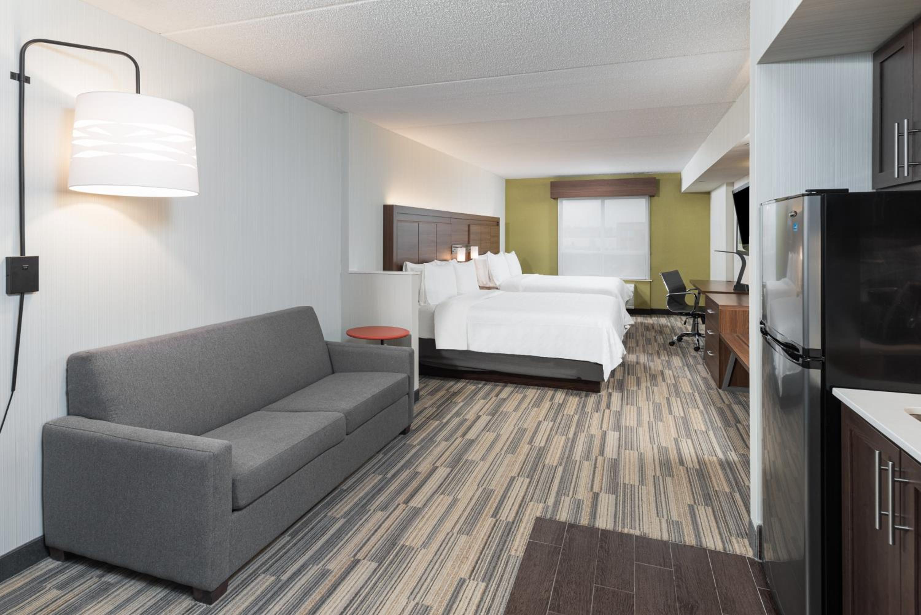 Suite with Two Beds - Non-Smoking photo 2