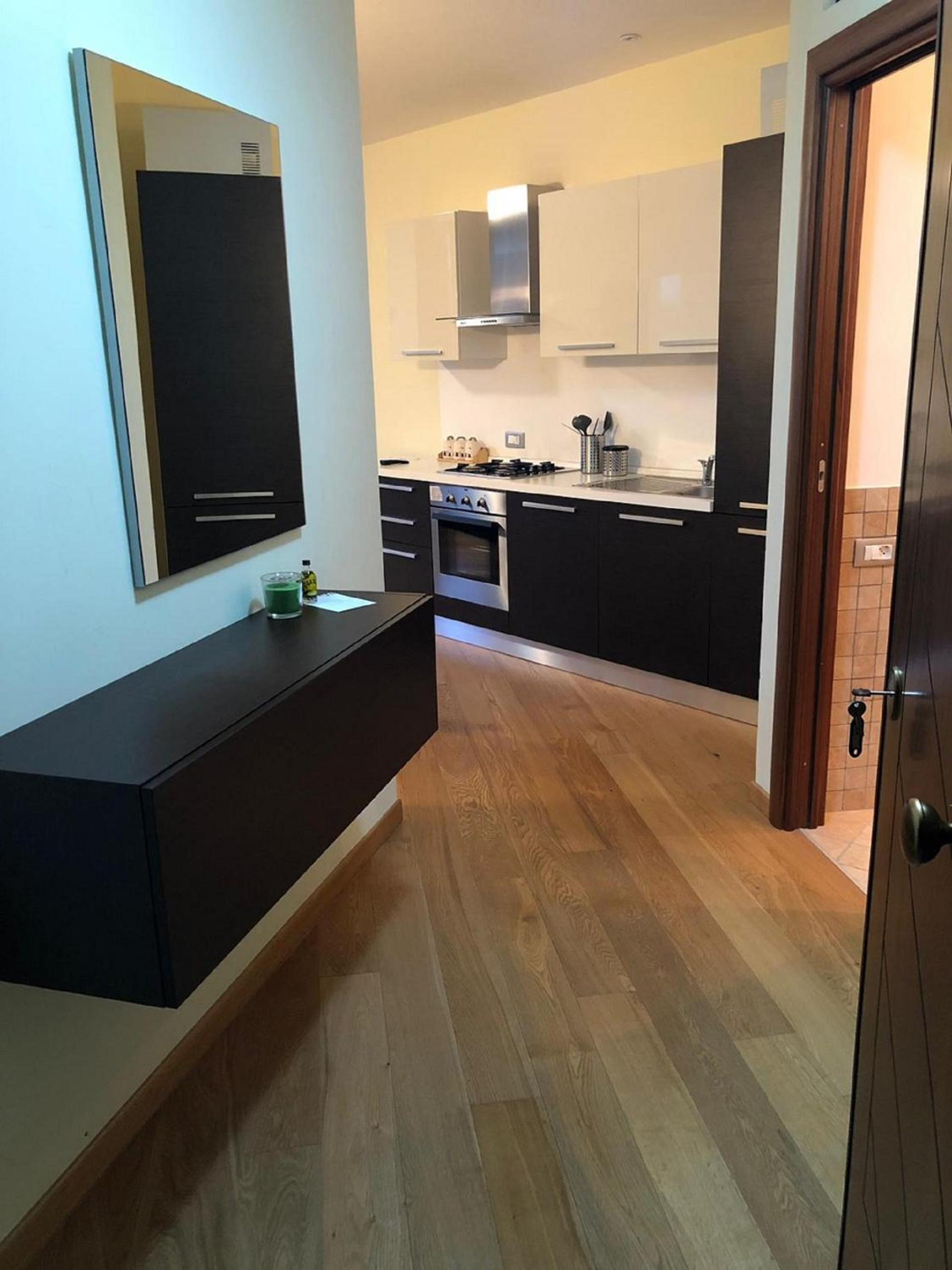 One-Bedroom Apartment - Photo 11