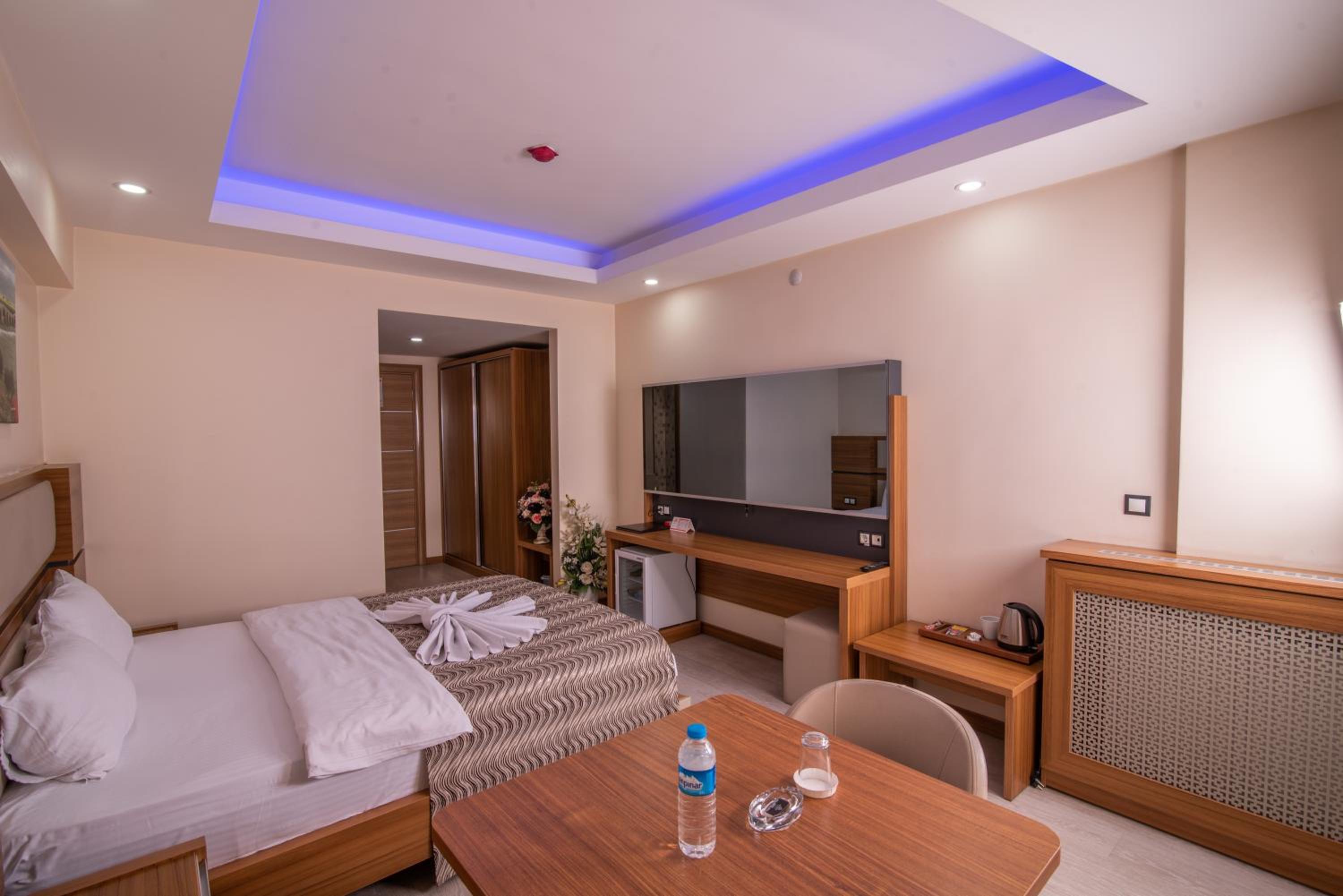 Single Room with Park View photo 1
