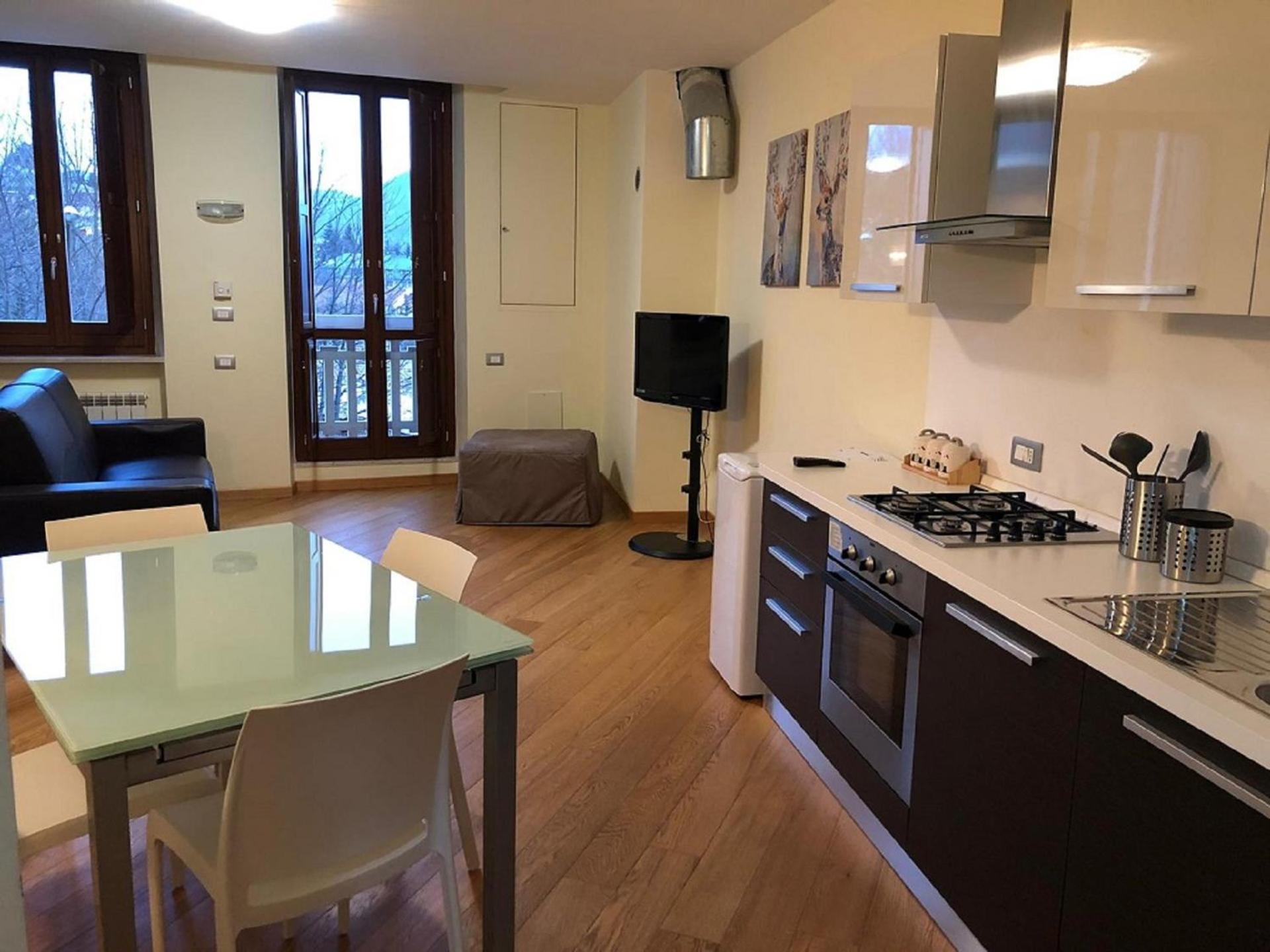 One-Bedroom Apartment - Photo 13