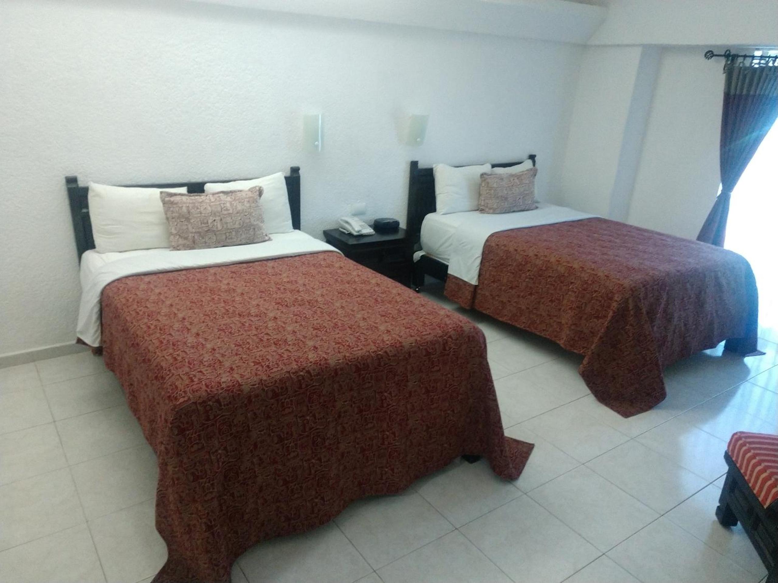 Standard Double Room with Two Double Beds photo 1