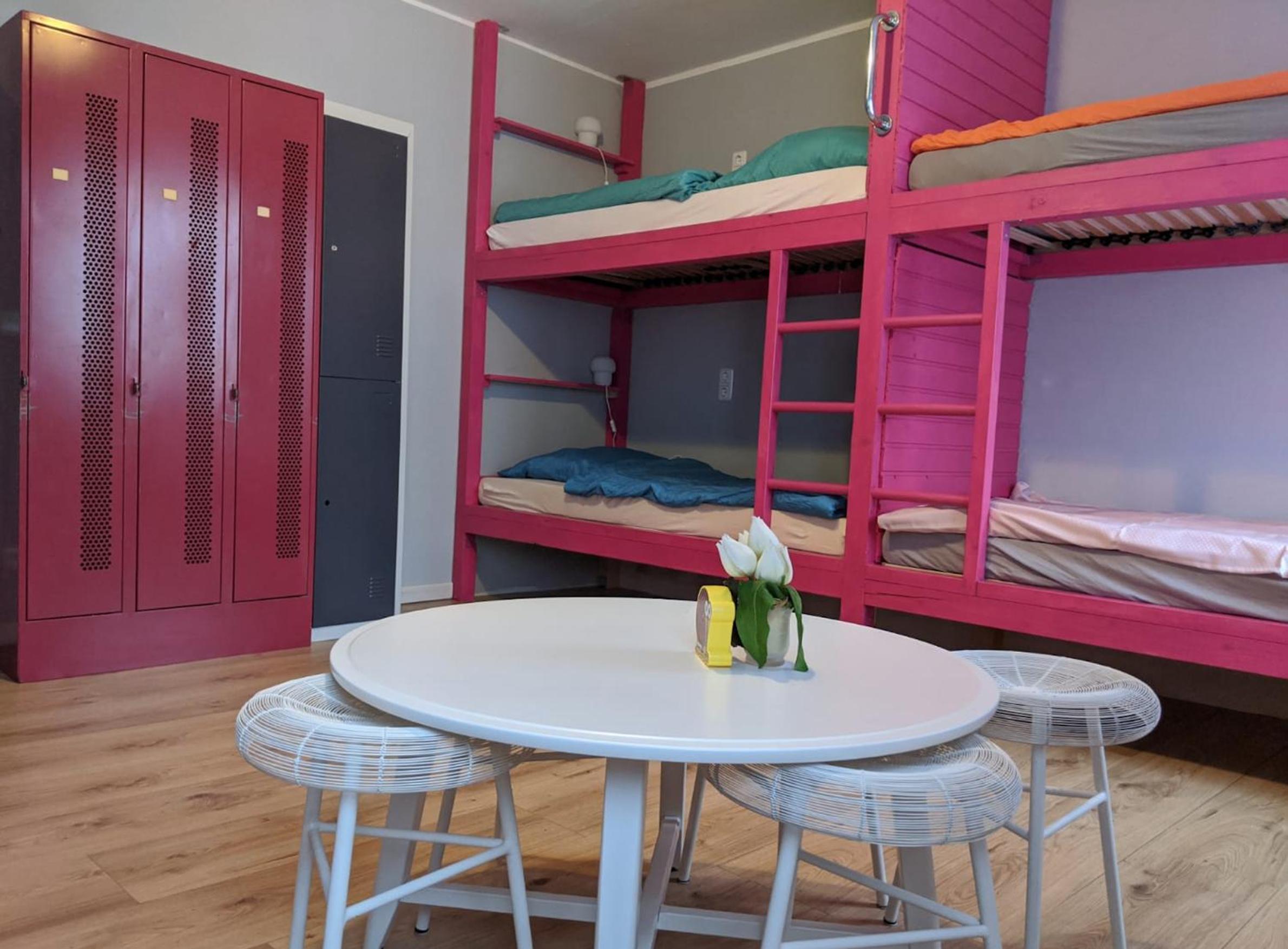 Bed in 6-Bed Female Dormitory Room photo 3