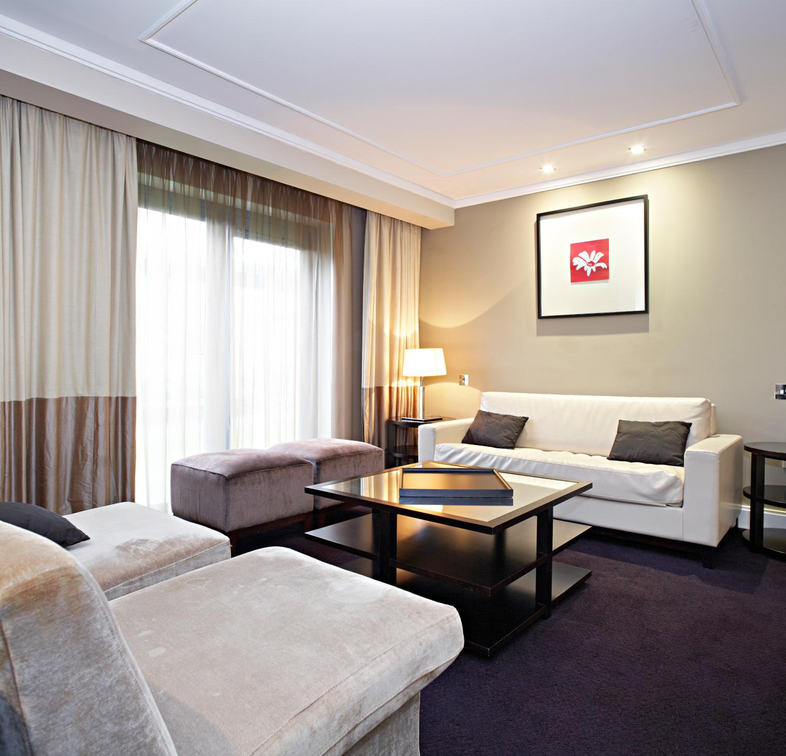 Two Bedroom Suite (4 Adults) - Photo 1