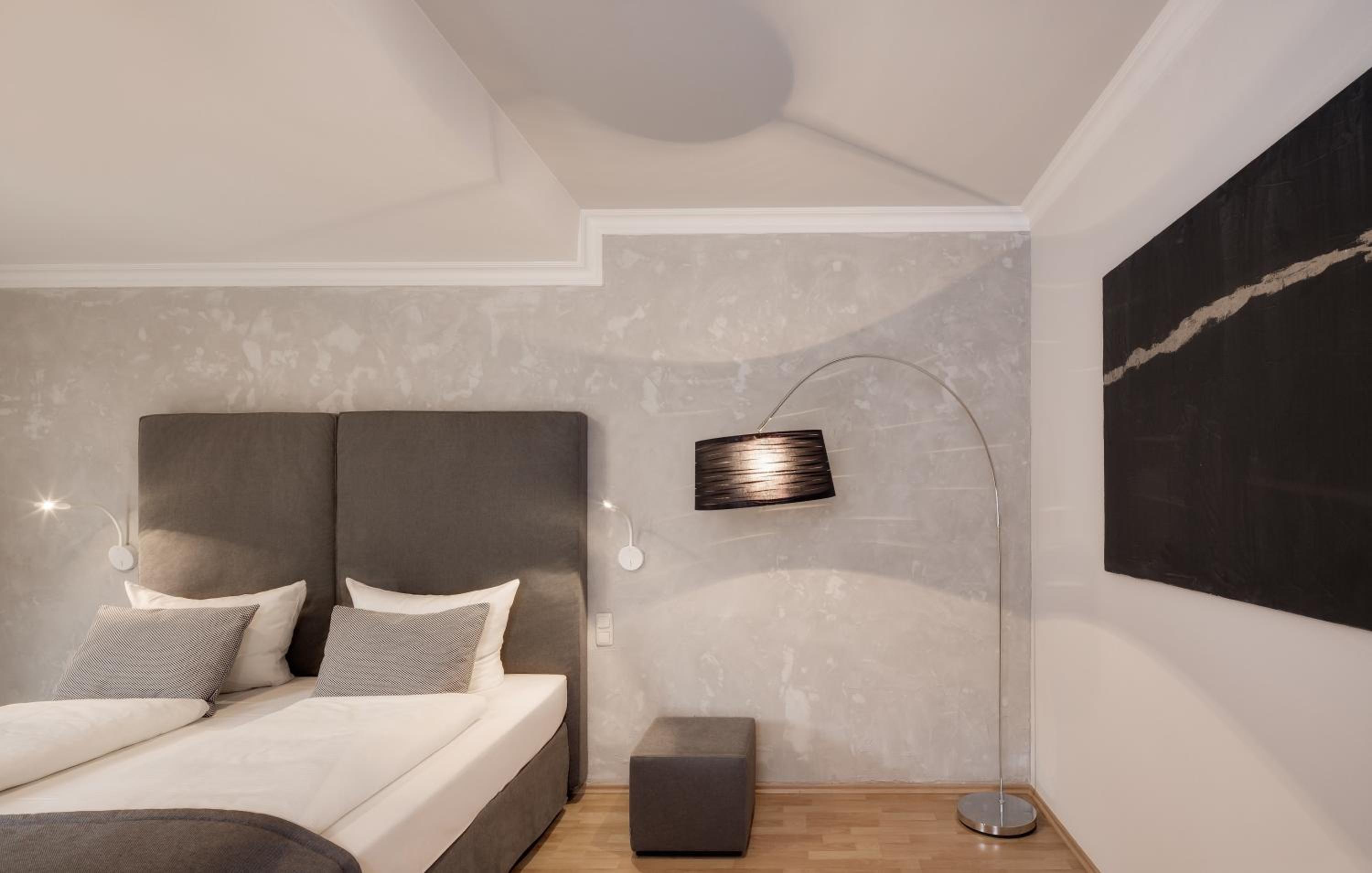 Superior Suite - Photo 4