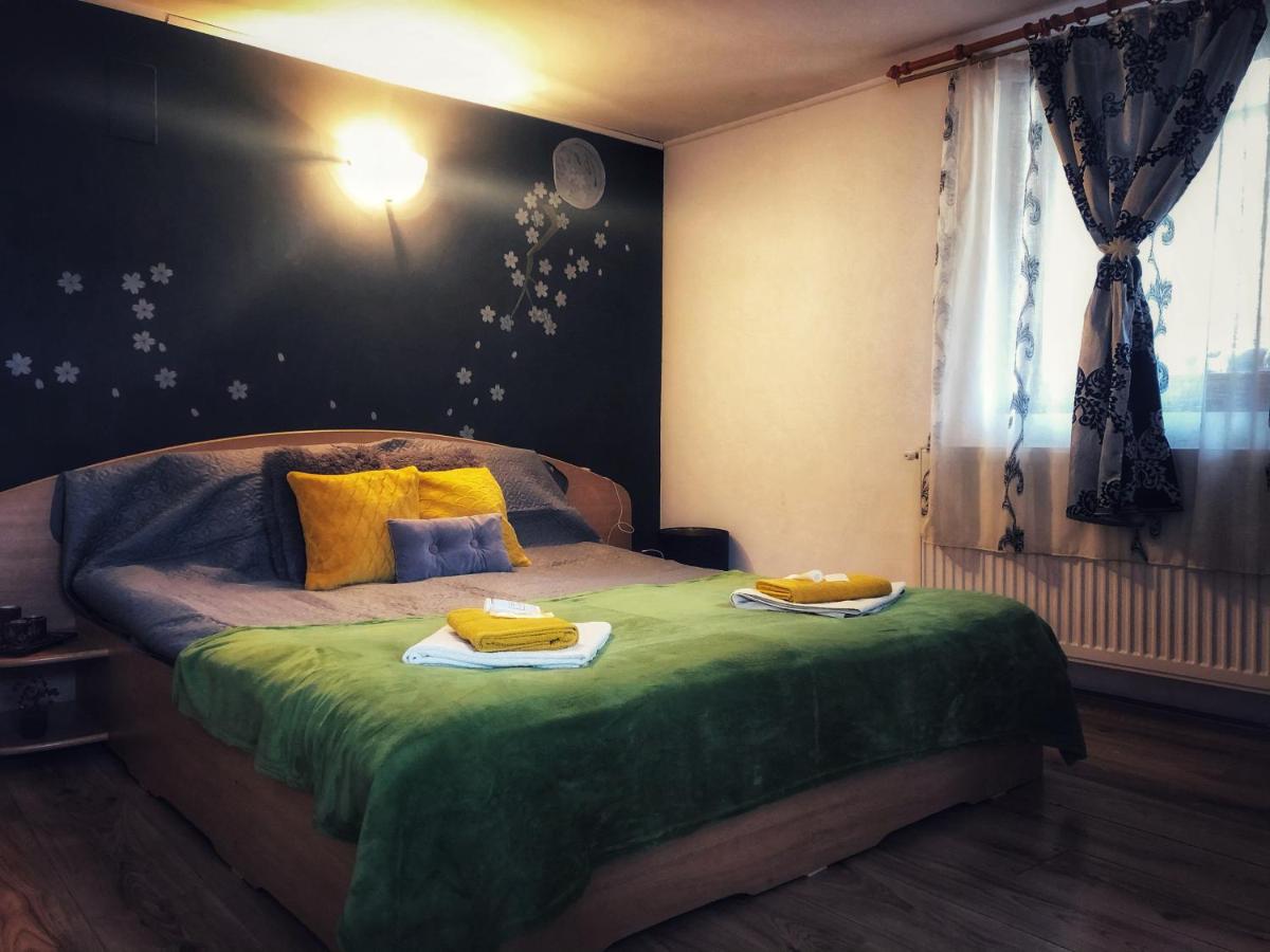 Standard Double Room with Shared Bathroom photo 1