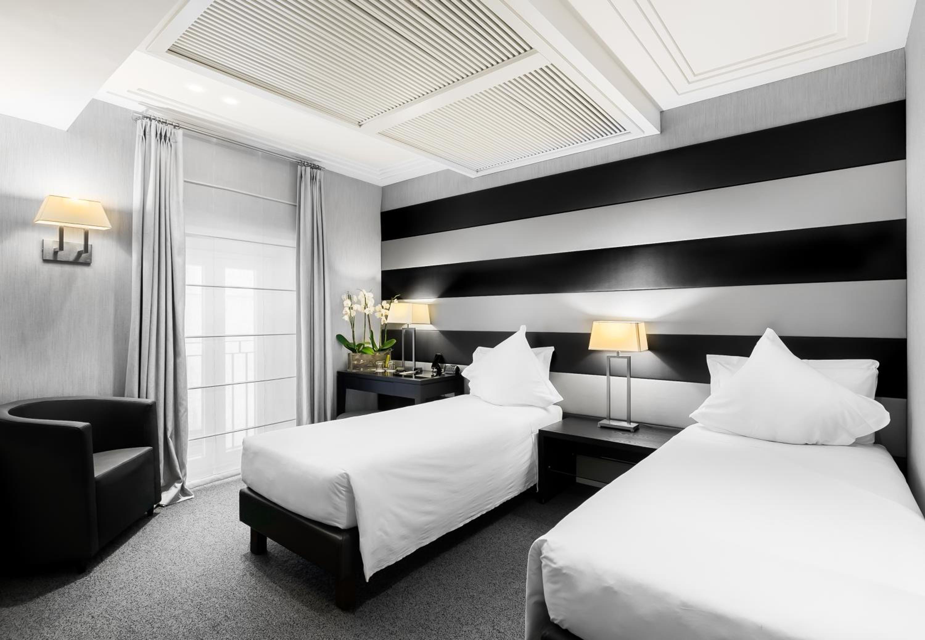 Superior Double or Twin Room photo 3
