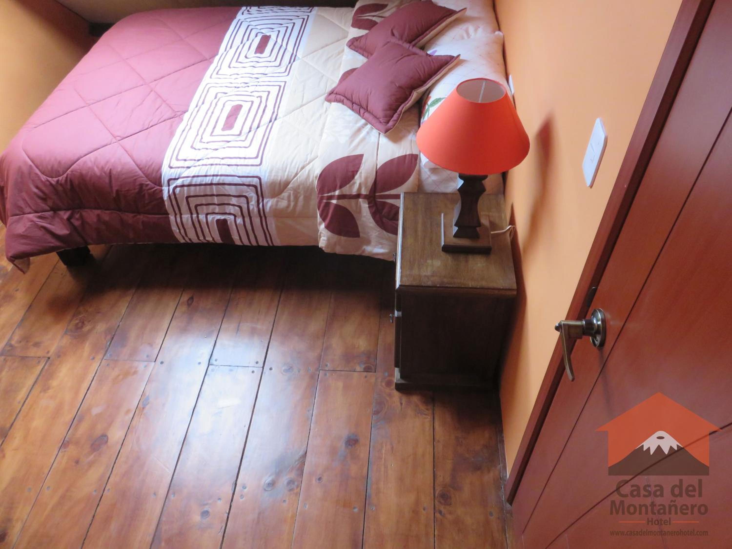 Twin Room with Shared Bathroom