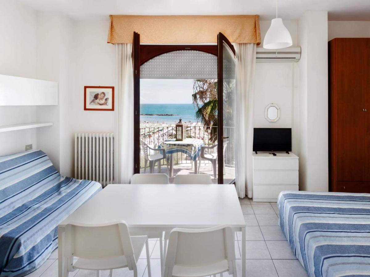 Studio with Sea View photo 2