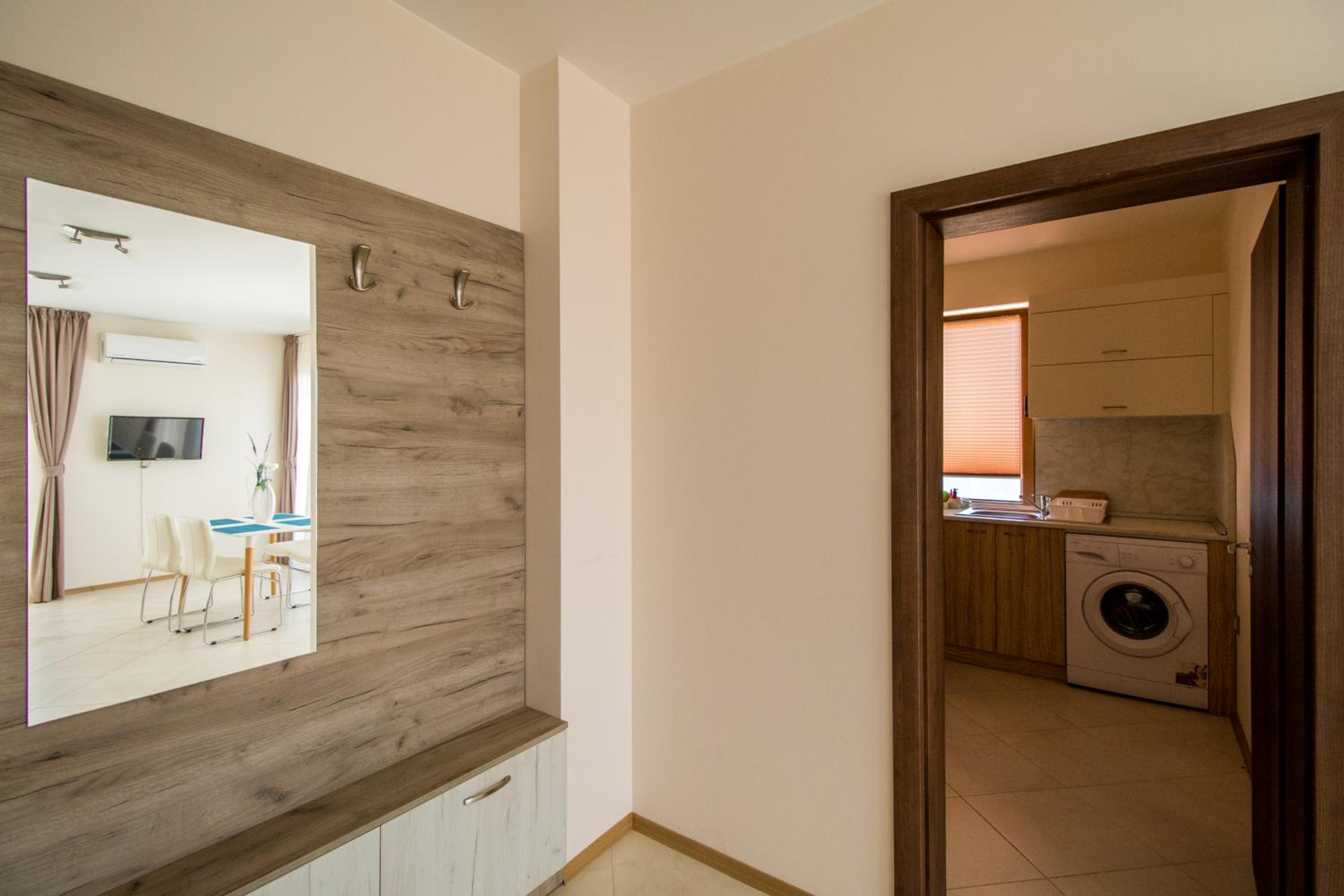 Apartment with Terrace photo 3