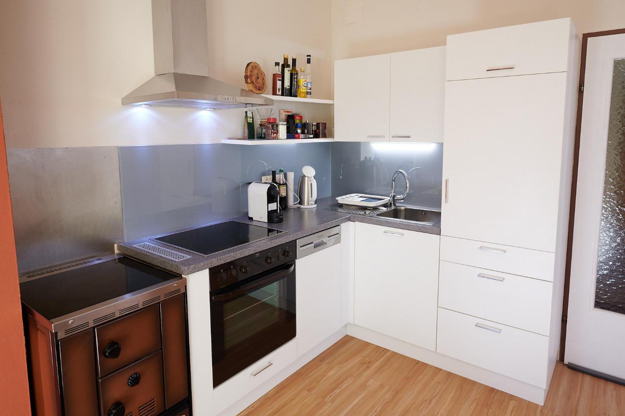 One-Bedroom Apartment - Photo 14