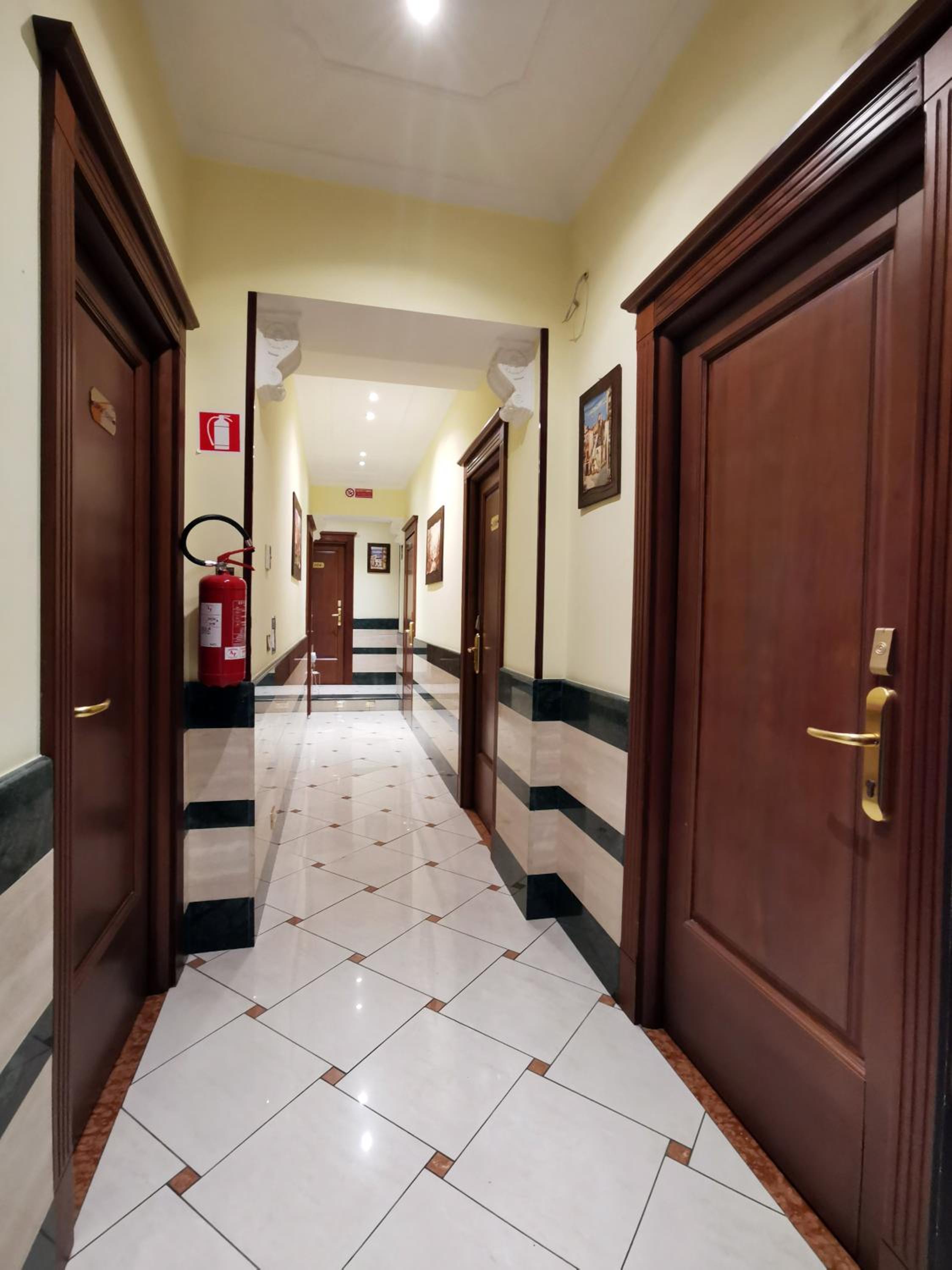 Double or Twin Room photo 2