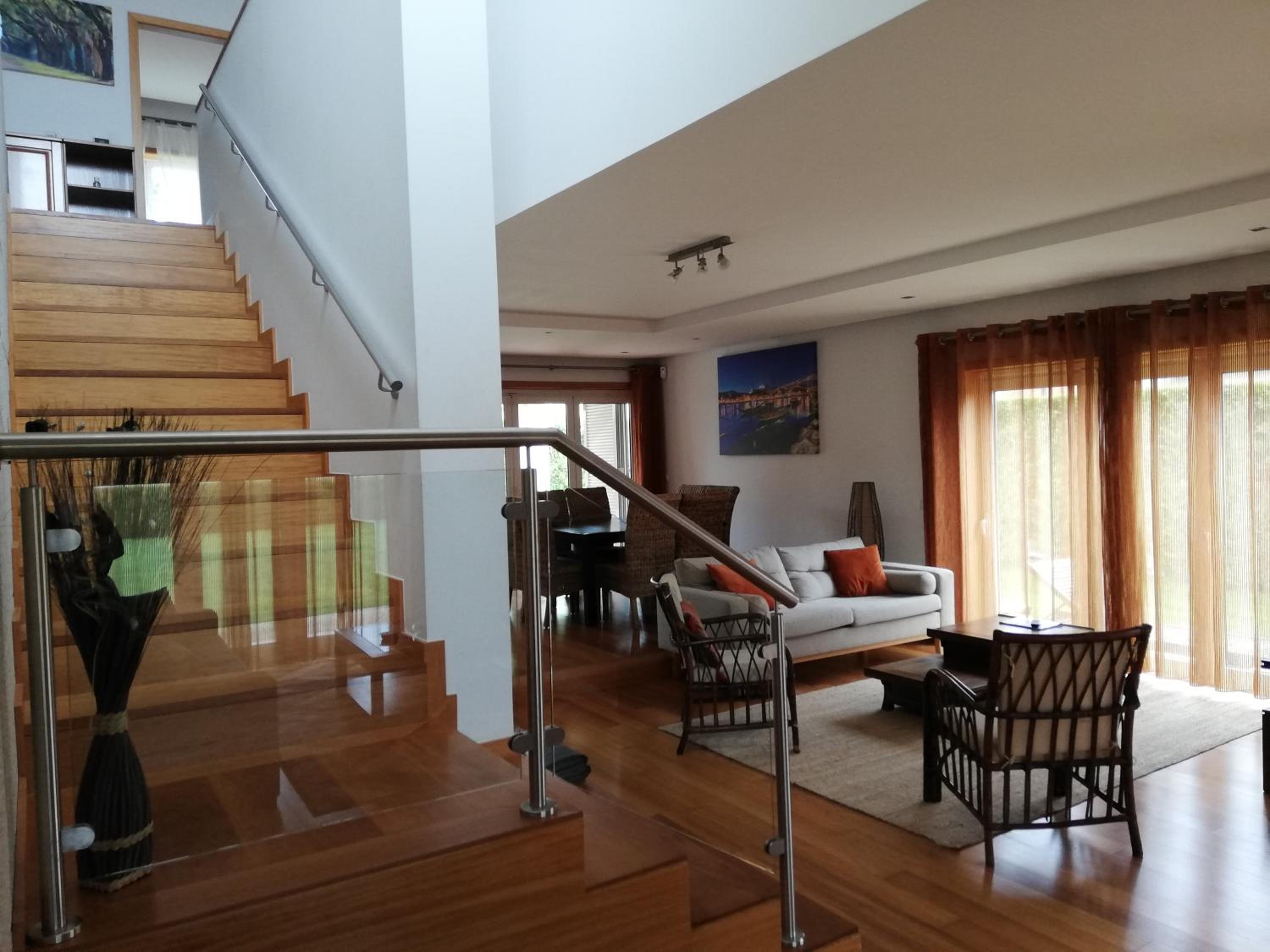 Villa photo 1