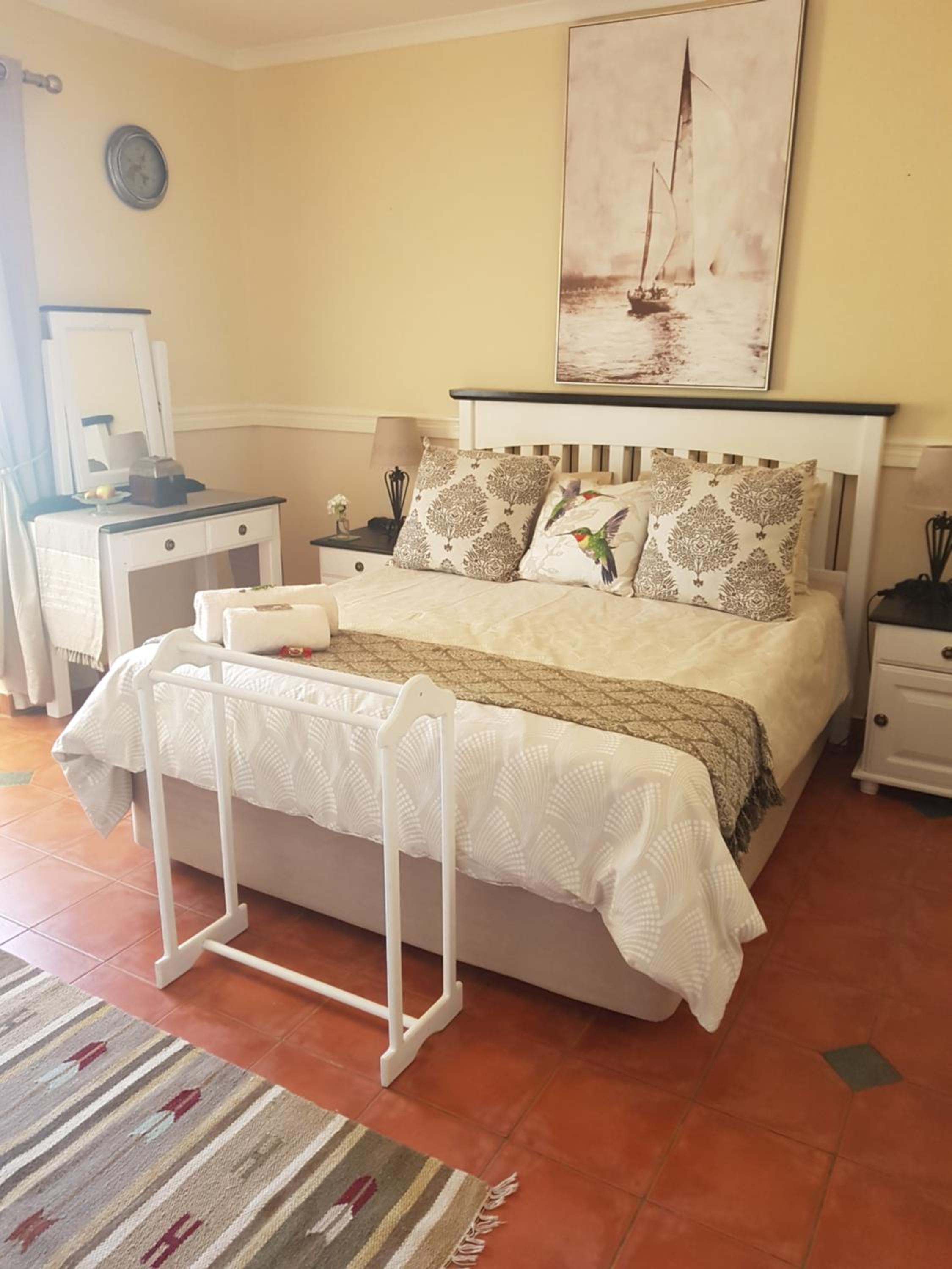 Double Room with Private Bathroom - Photo 3