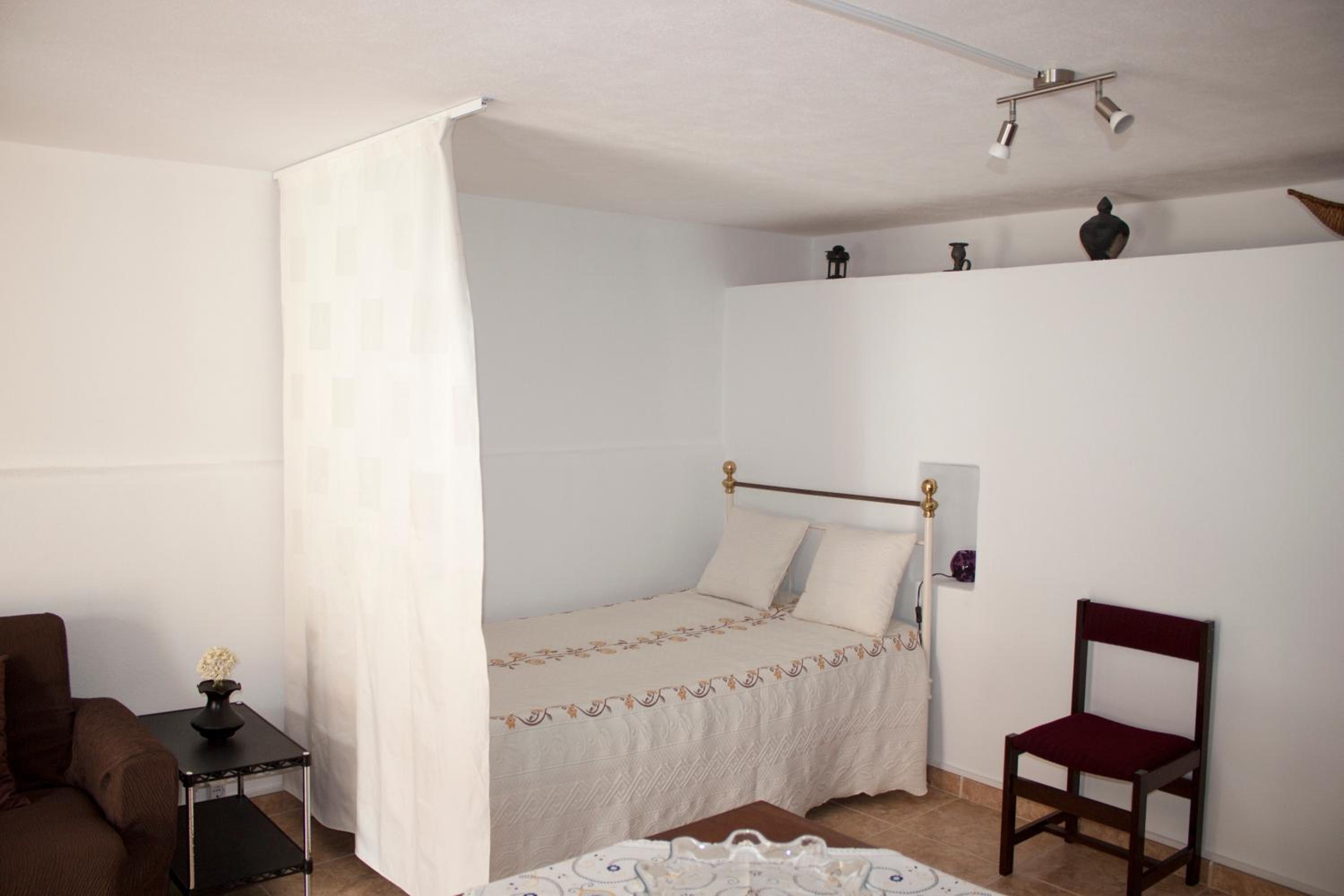 Family Studio - Photo 11