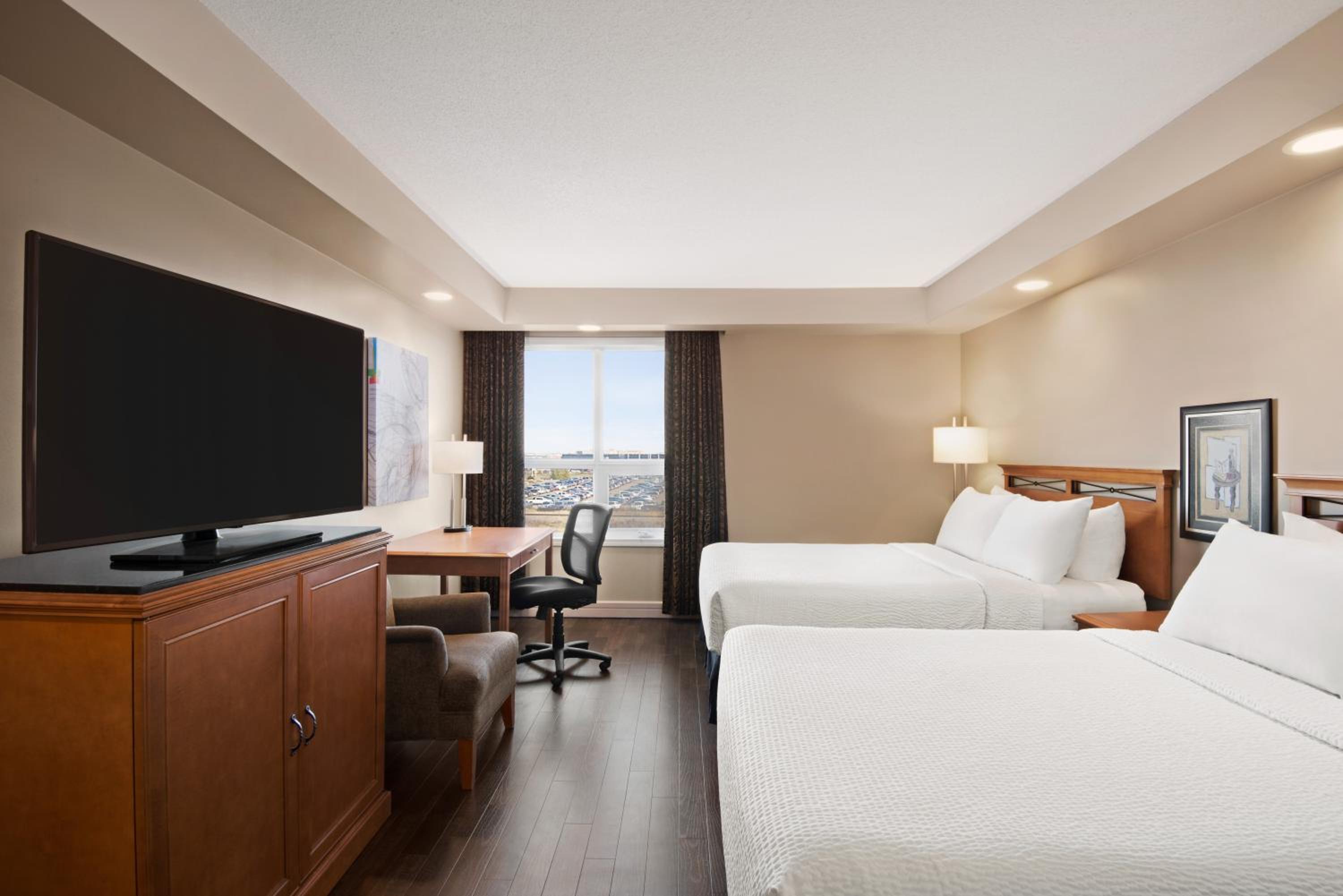 Deluxe Queen Room with Two Queen Beds - Non-Smoking