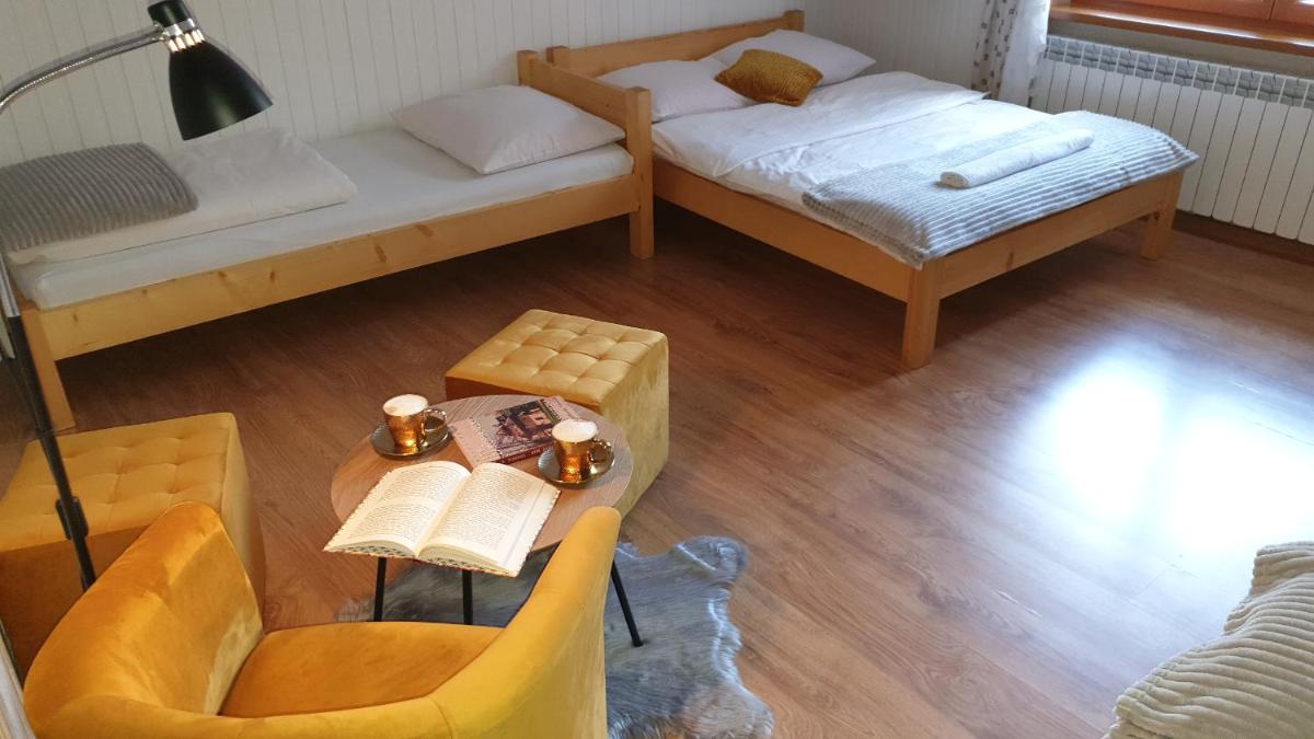 Quadruple Room with Bathroom - Photo 5