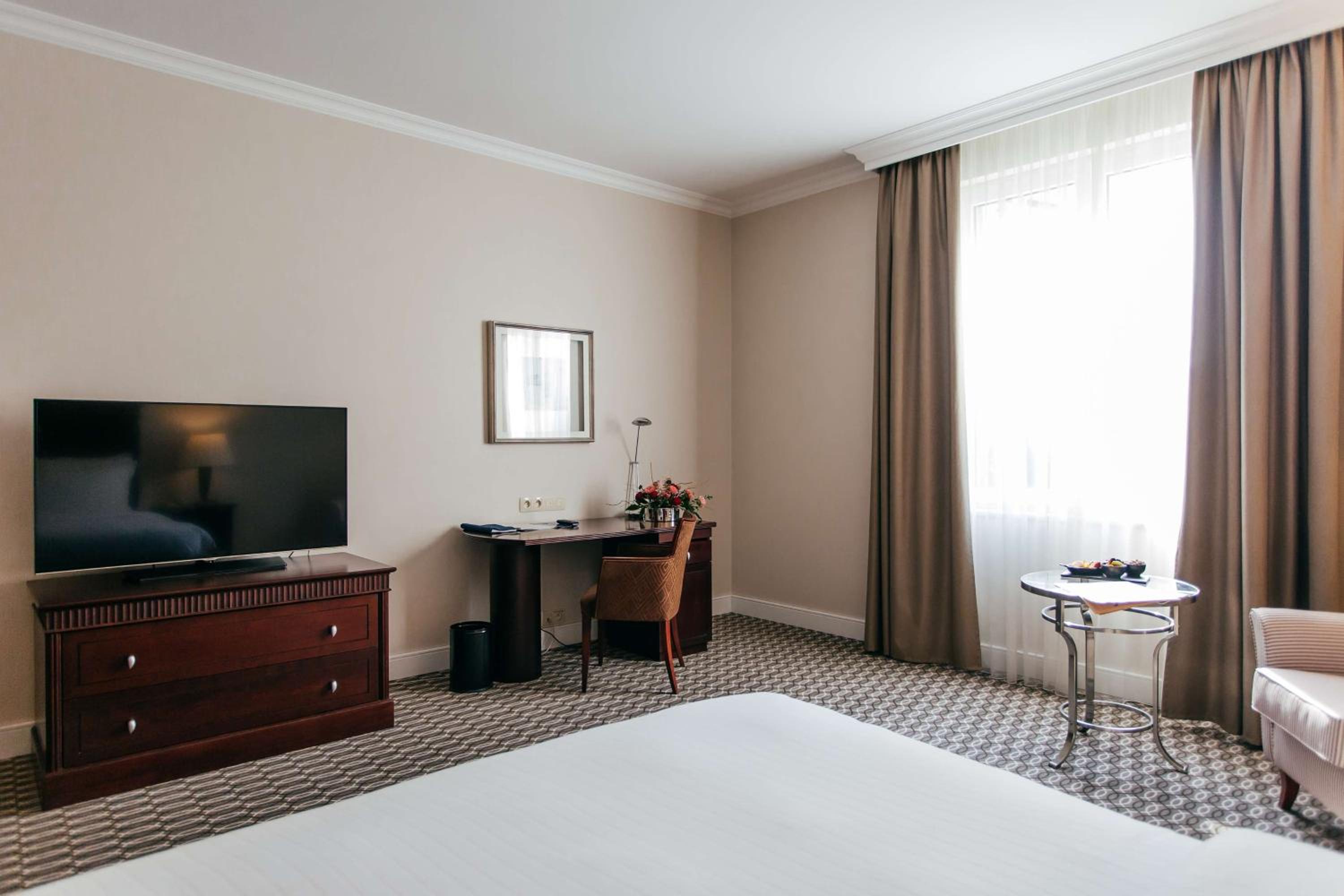 Premium Room with View - Photo 1