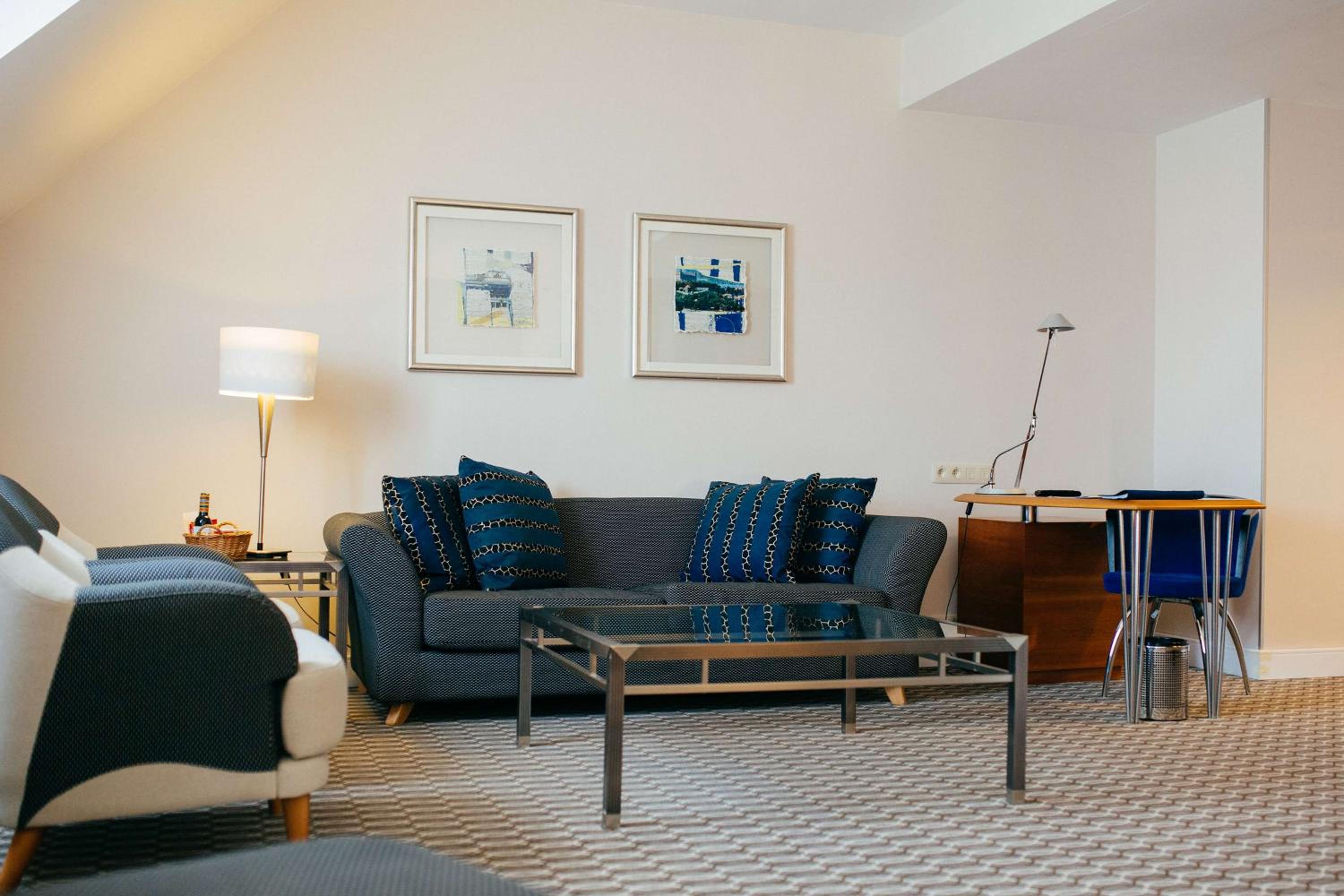 Junior Suite with View - Photo 1