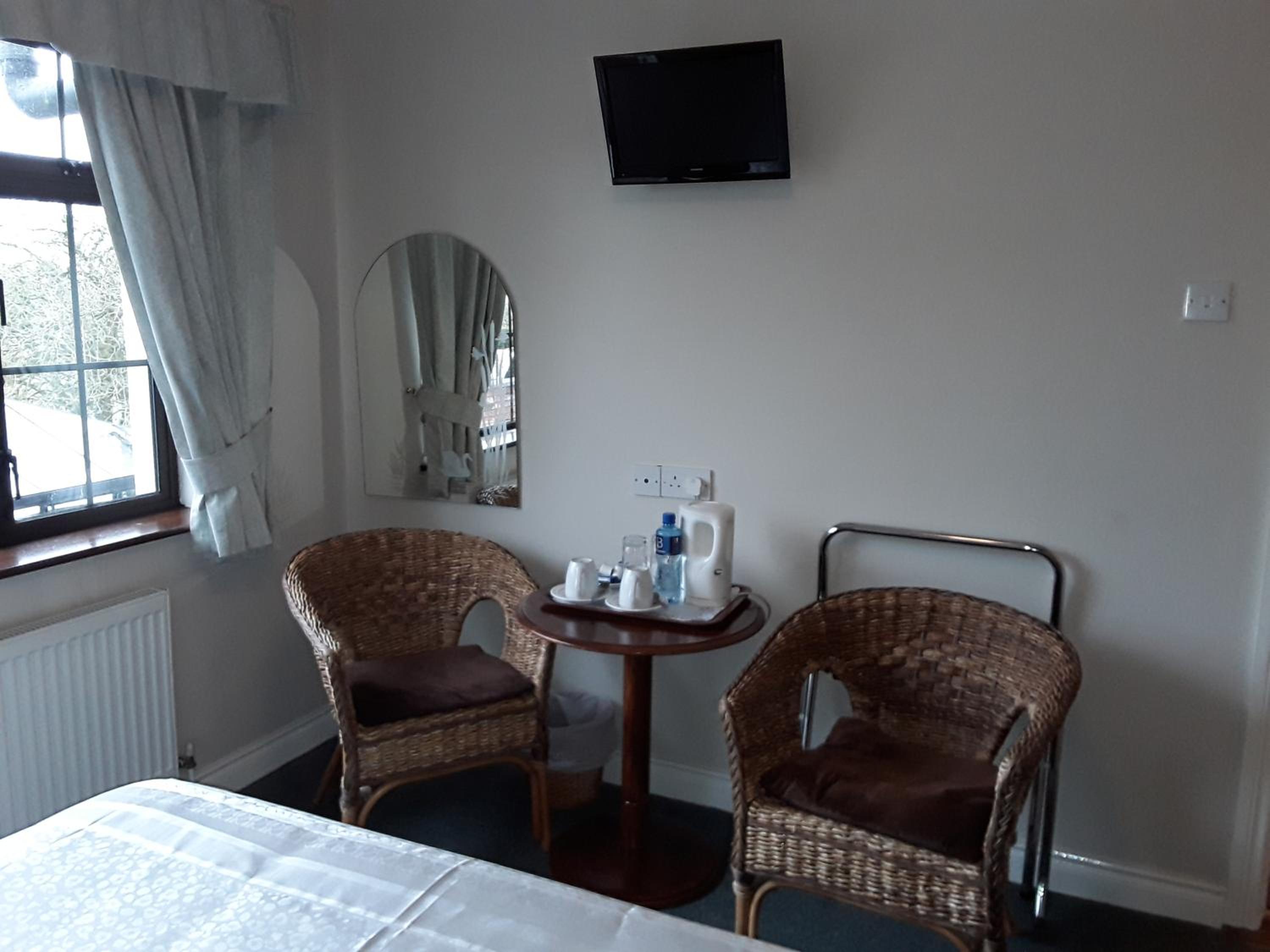 Double Room - Photo 11