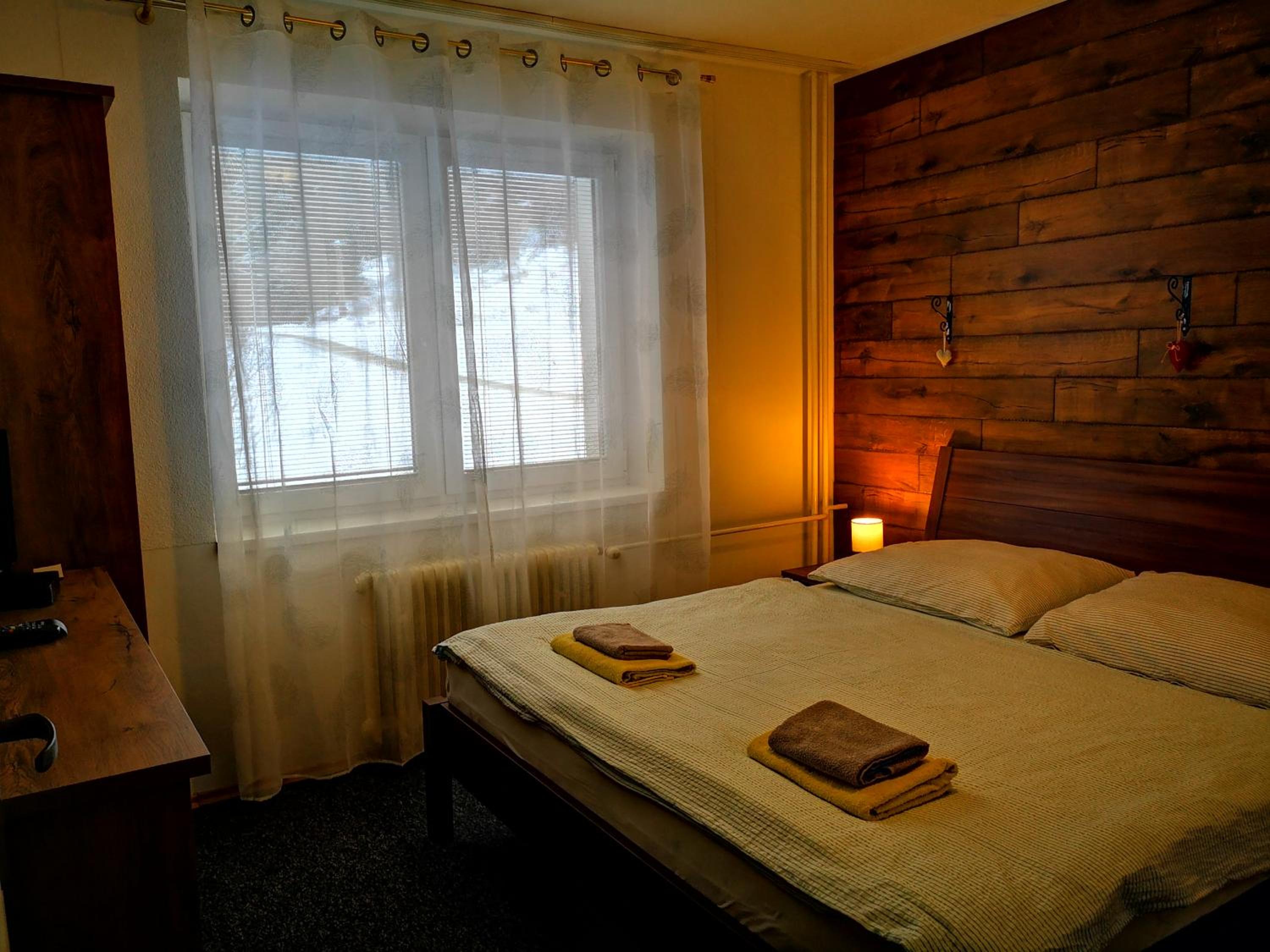 Standard Double Room - Photo 4