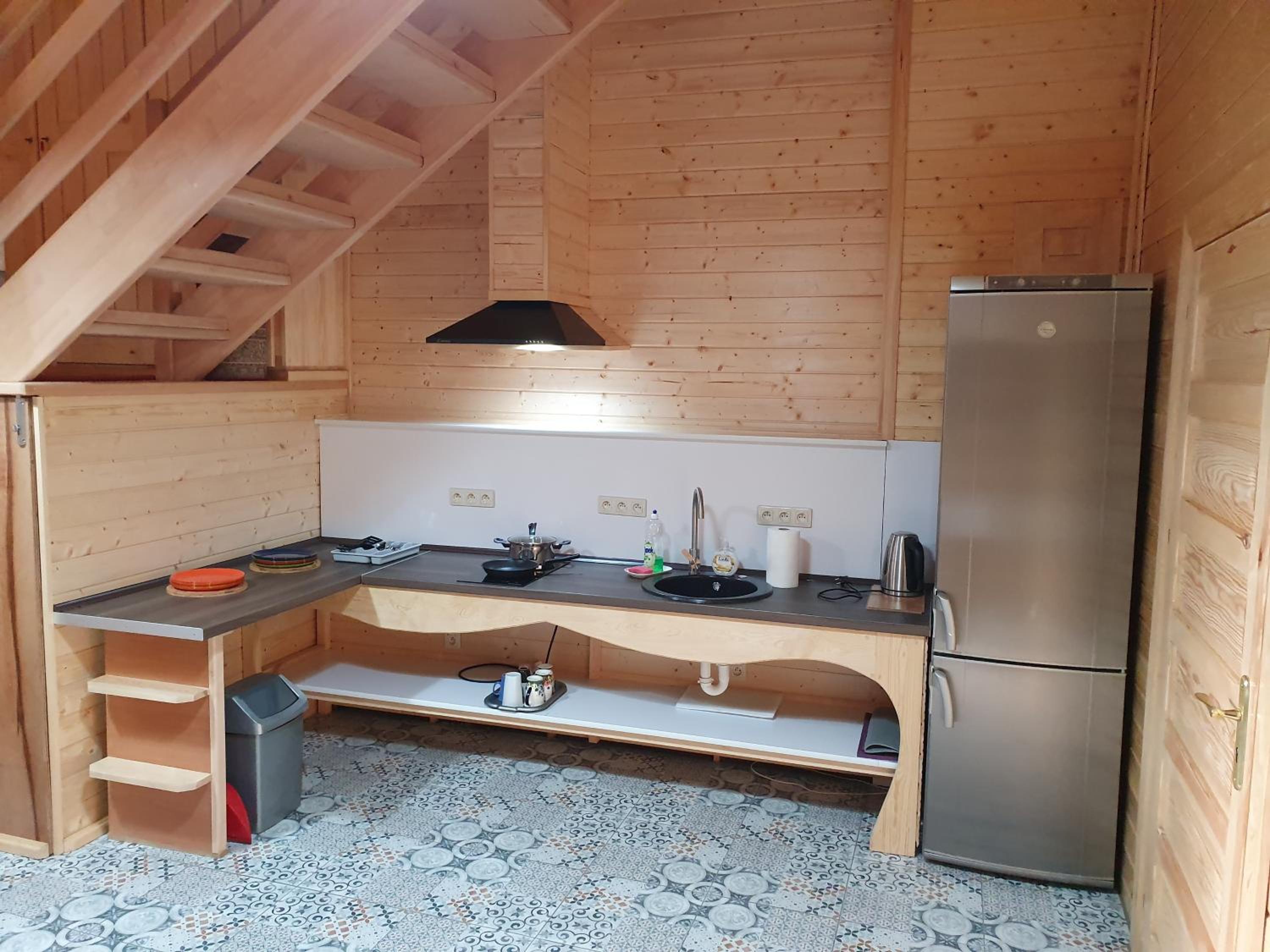 Quadruple Room with Bathroom - Photo 13