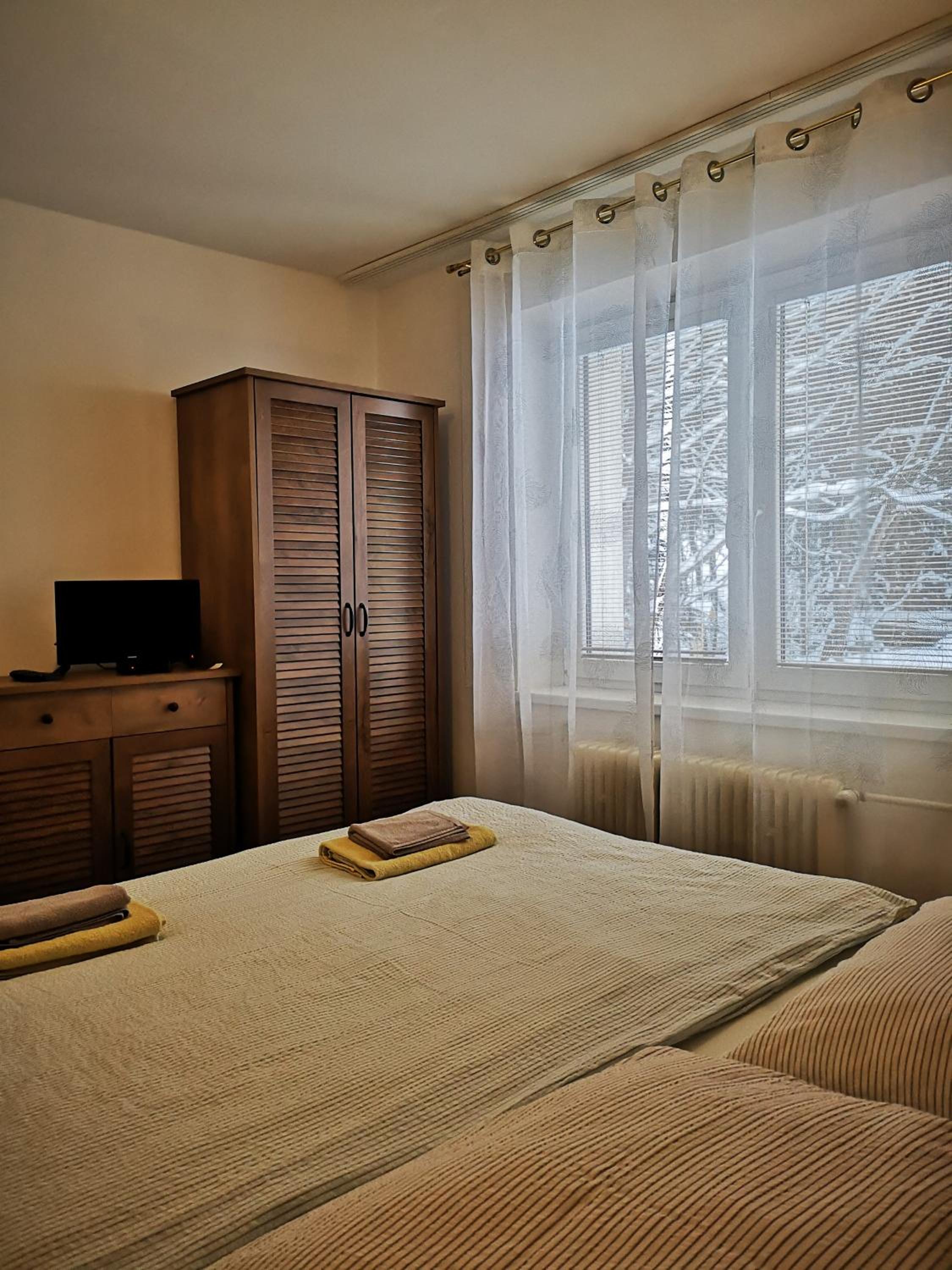 Standard Double Room - Photo 2