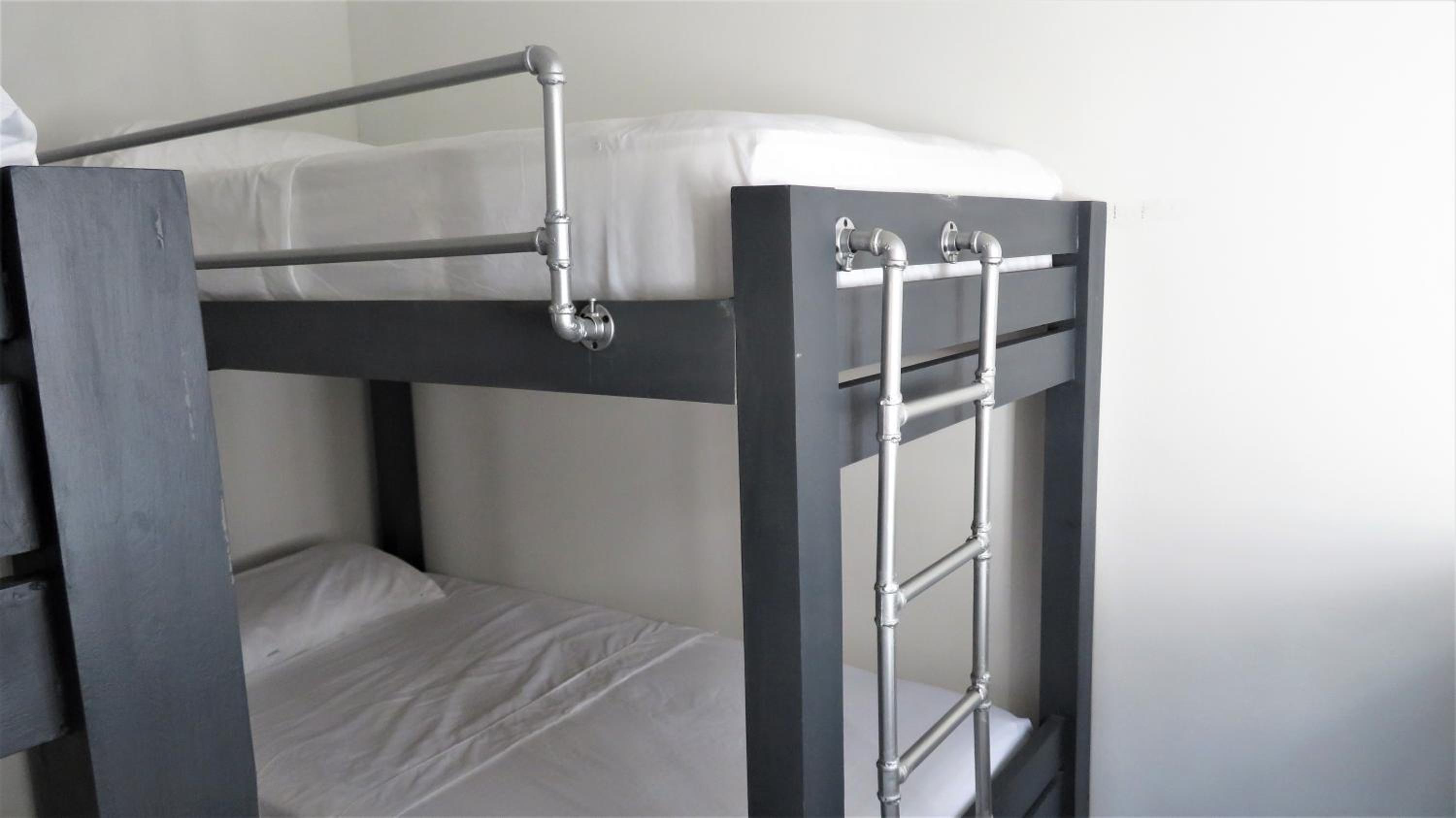 Bed in 4-Bed Mixed Dormitory Room photo 3
