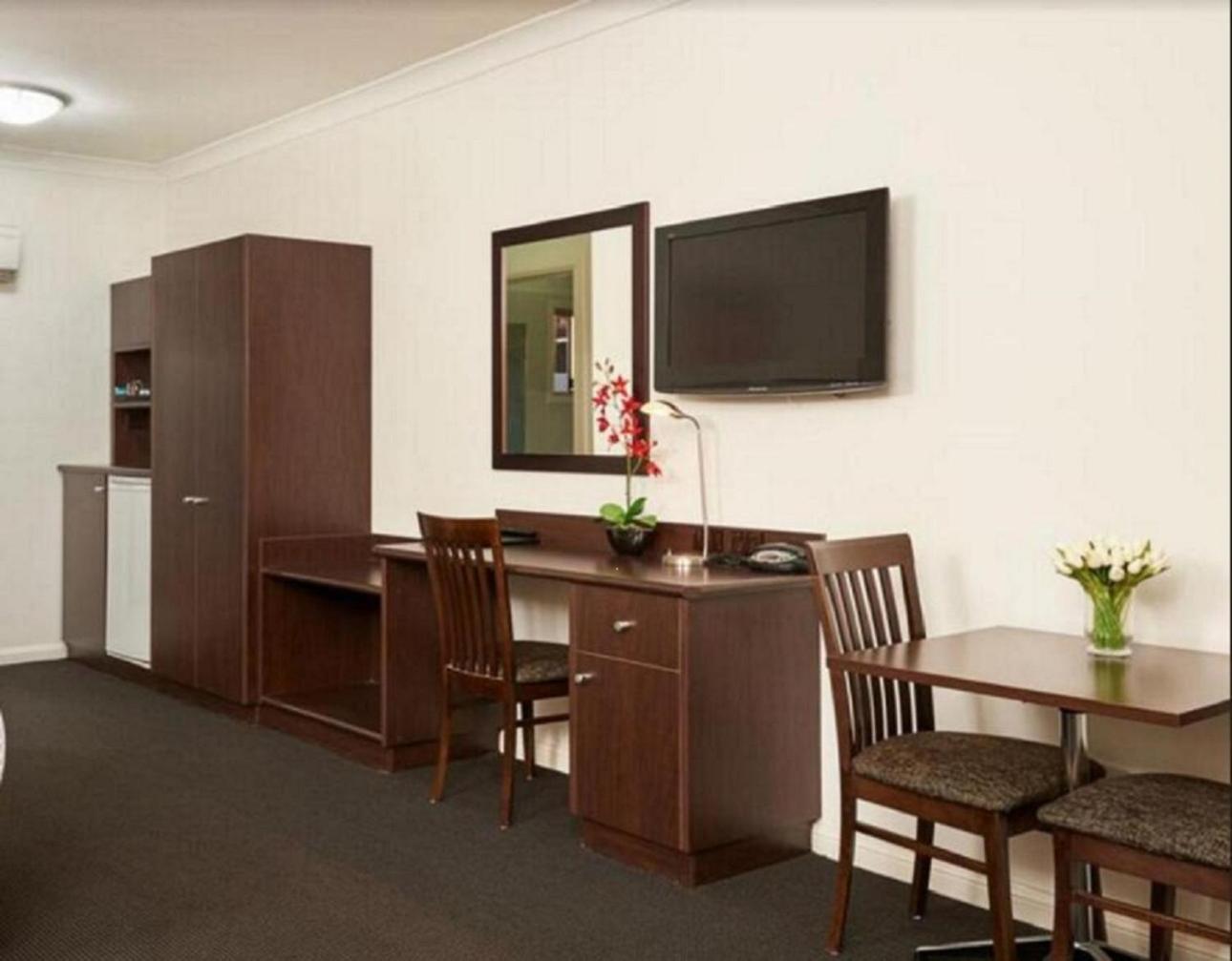 Superior King Room photo 2