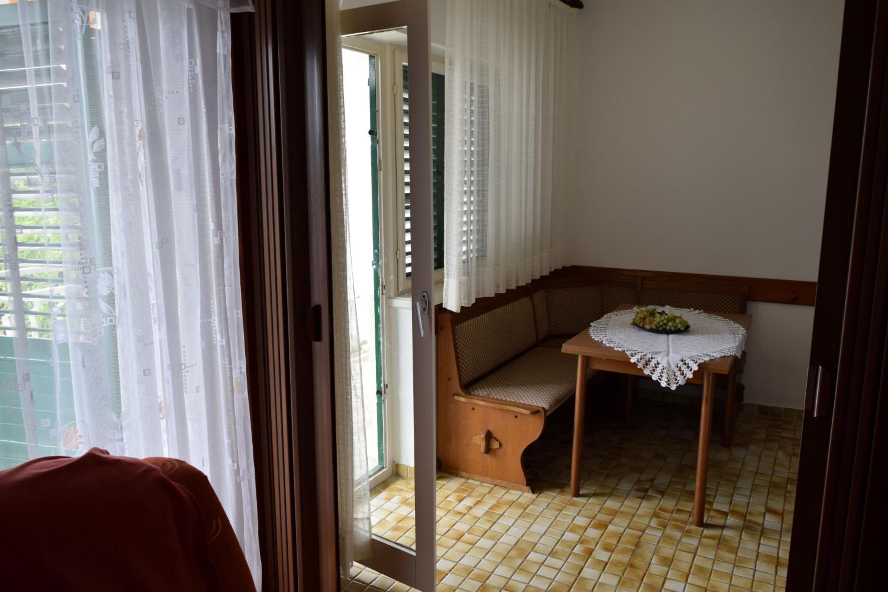 Apartment - Ground Floor photo 3