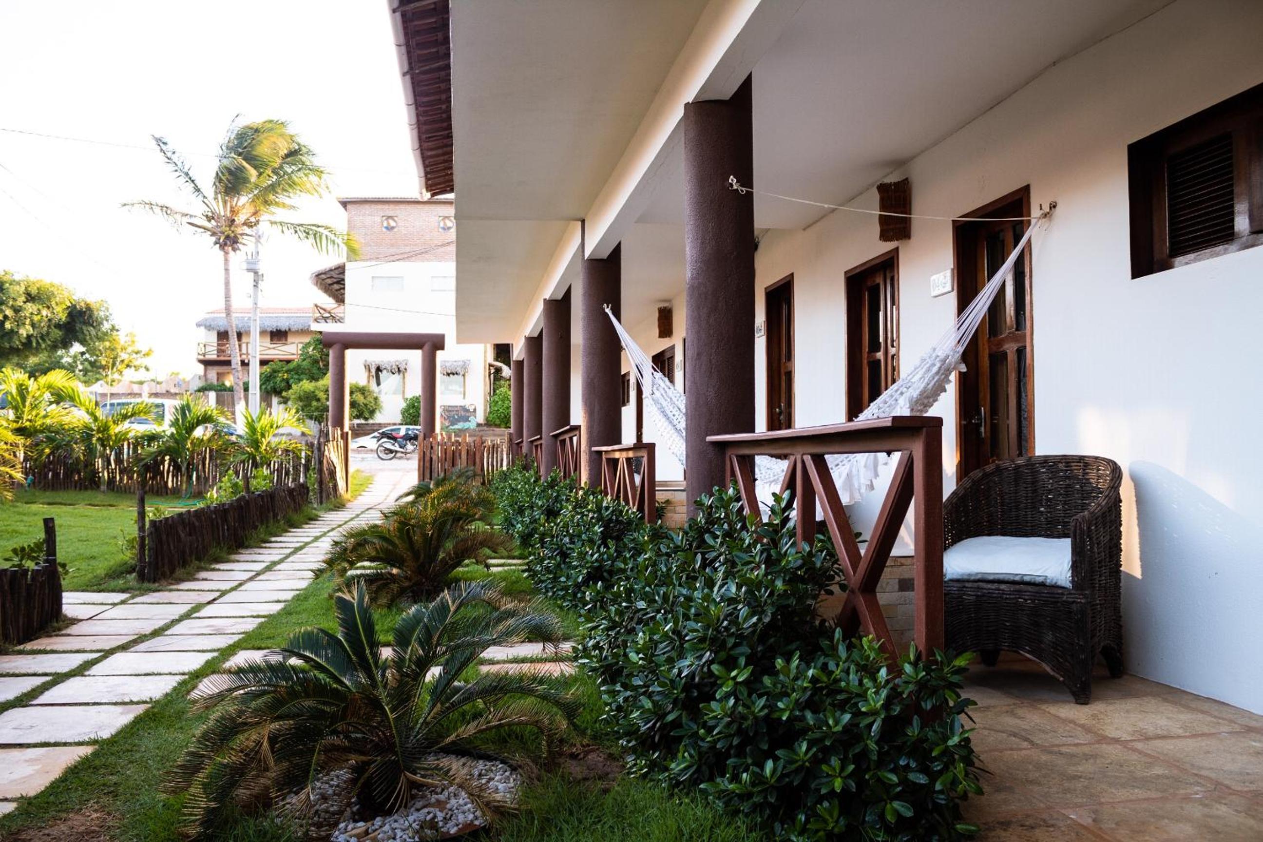 Double or Twin Room with Garden View photo 3