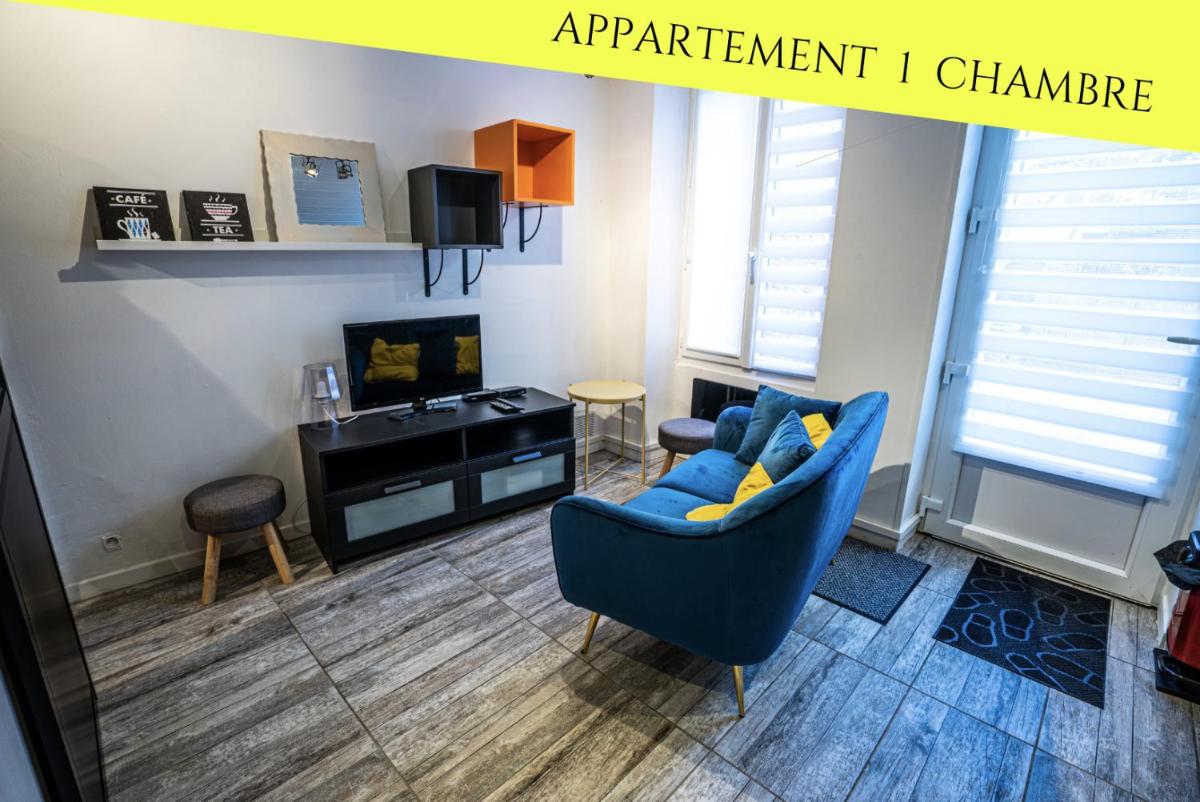 One-Bedroom Apartment photo 2