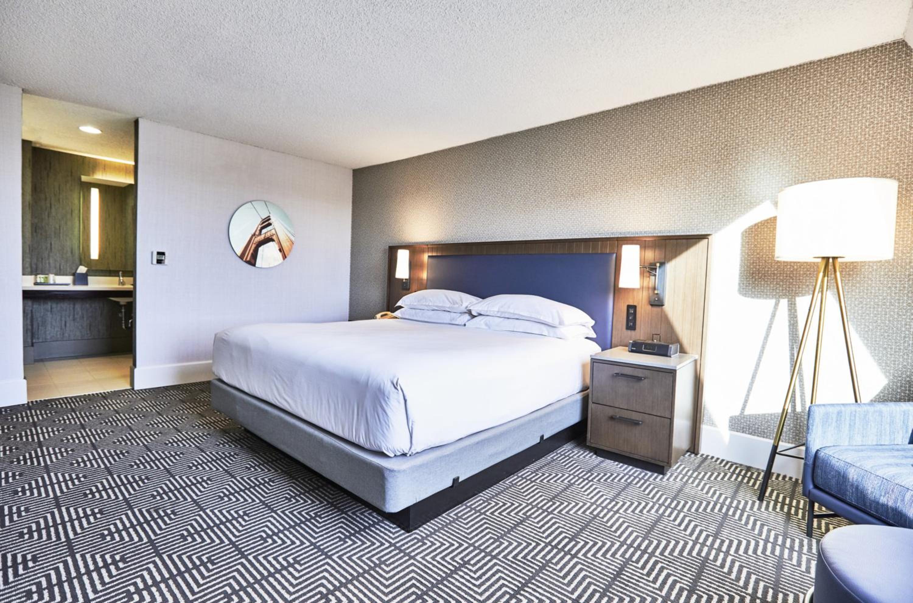 Suite - Photo 5