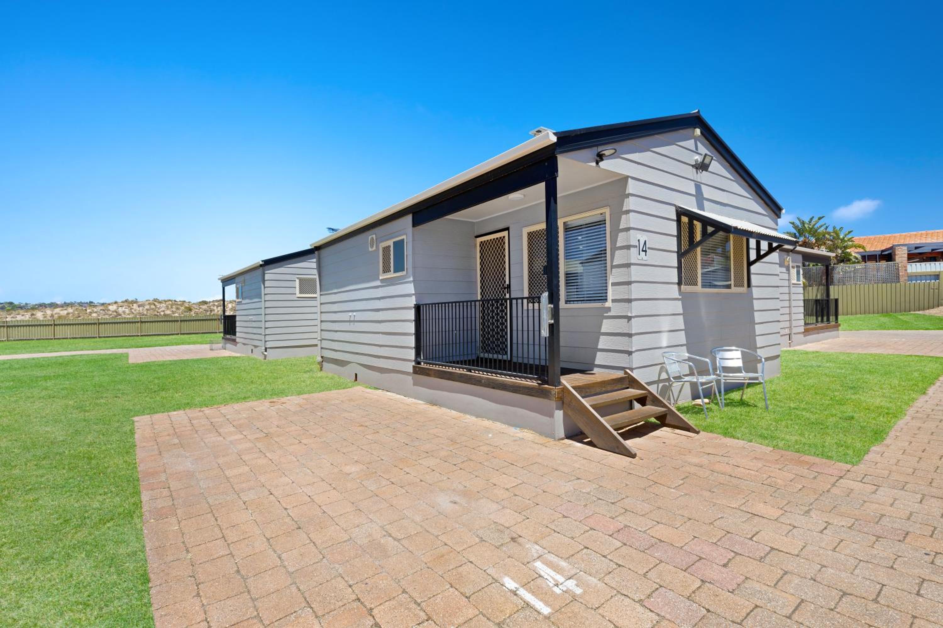 Bungalow photo 2
