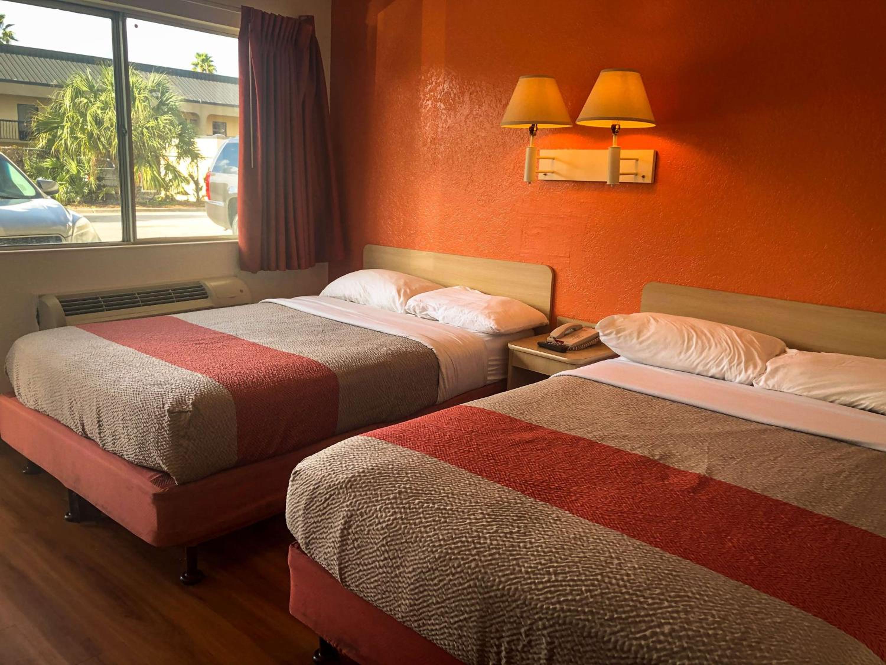 Quadruple Room - Photo 4