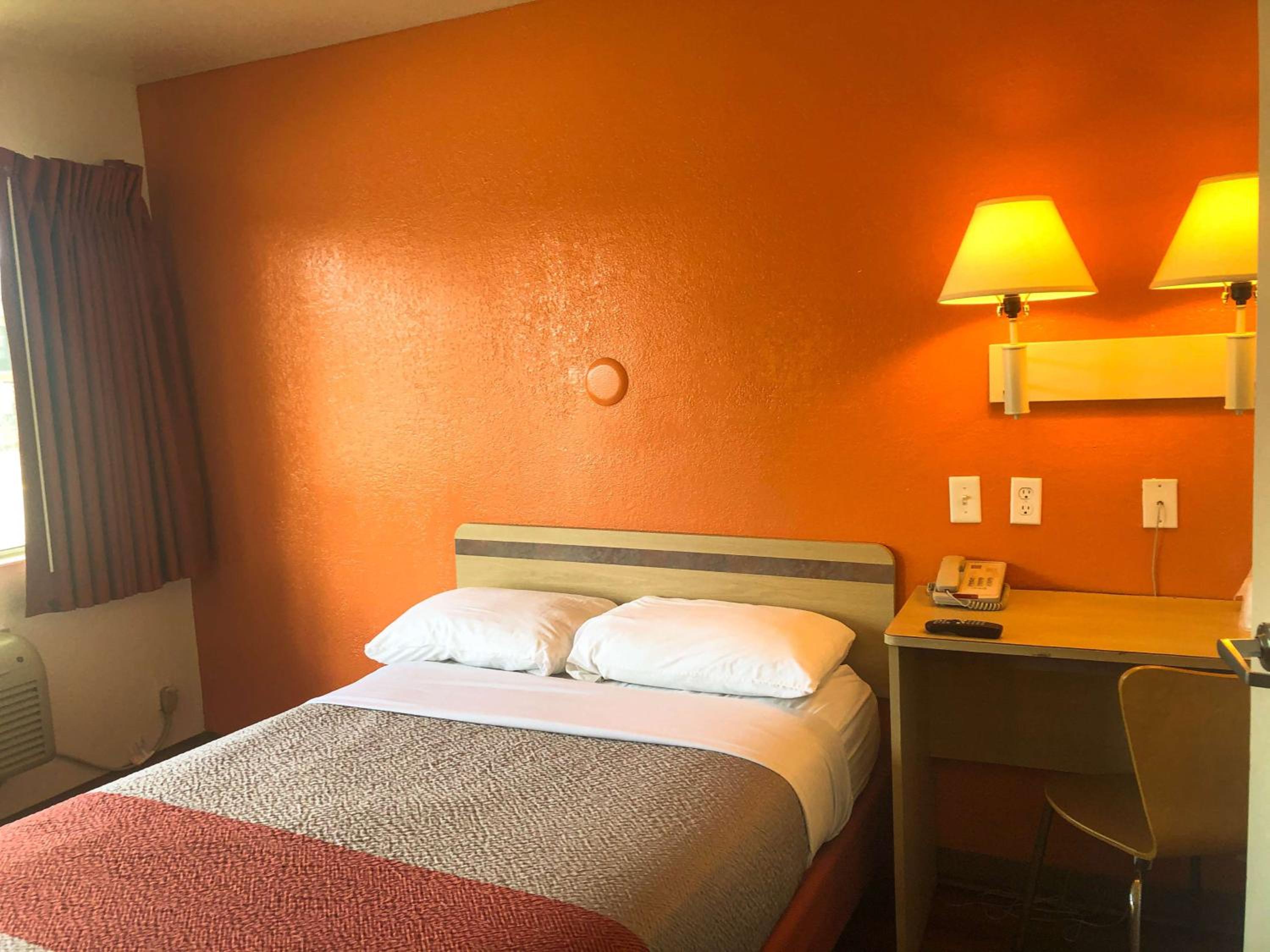 Double Room - Disability Access - Non-Smoking - Photo 3
