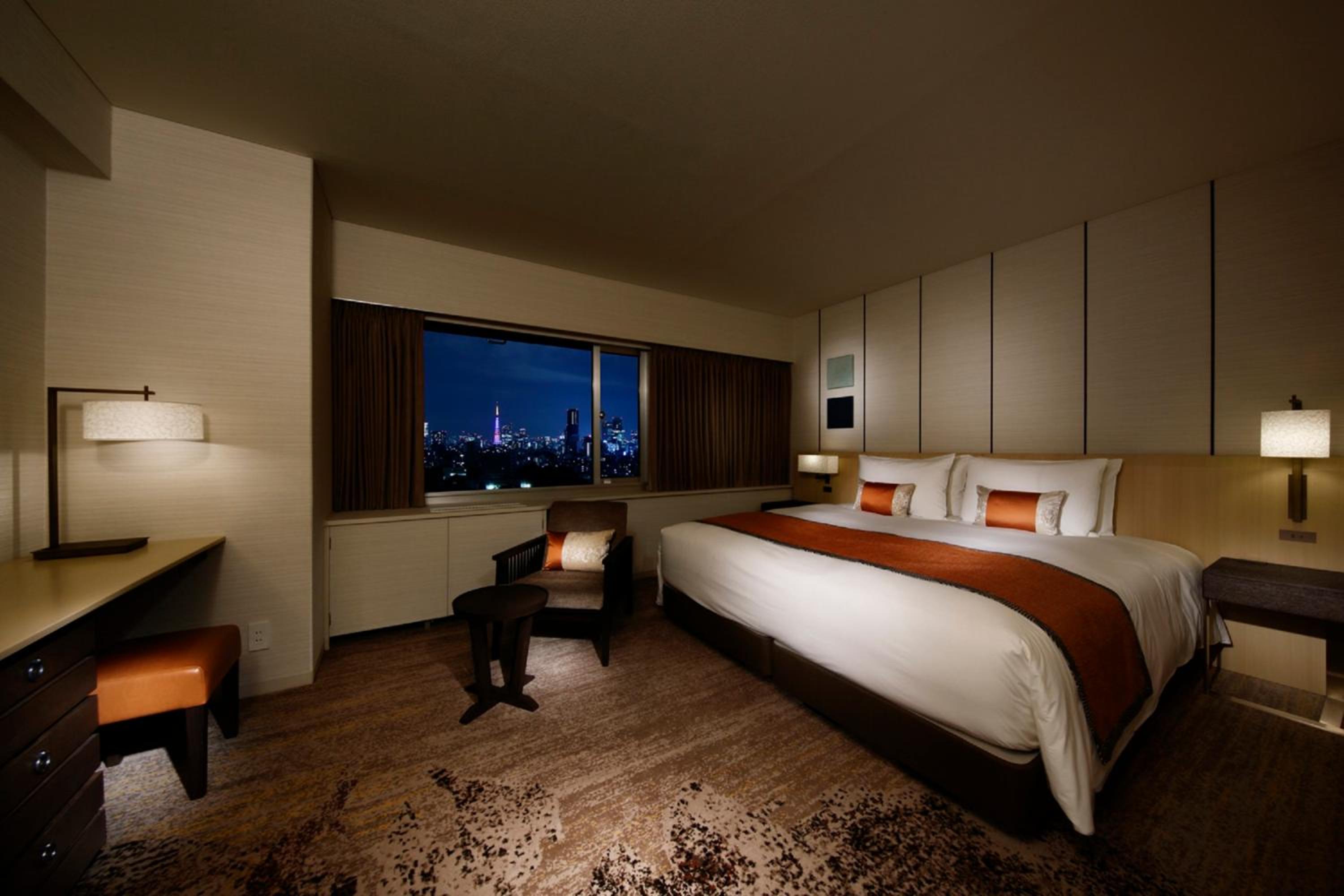 Superior King Room High Floor - Non-Smoking Superior King Room High Floor - Non-Smoking