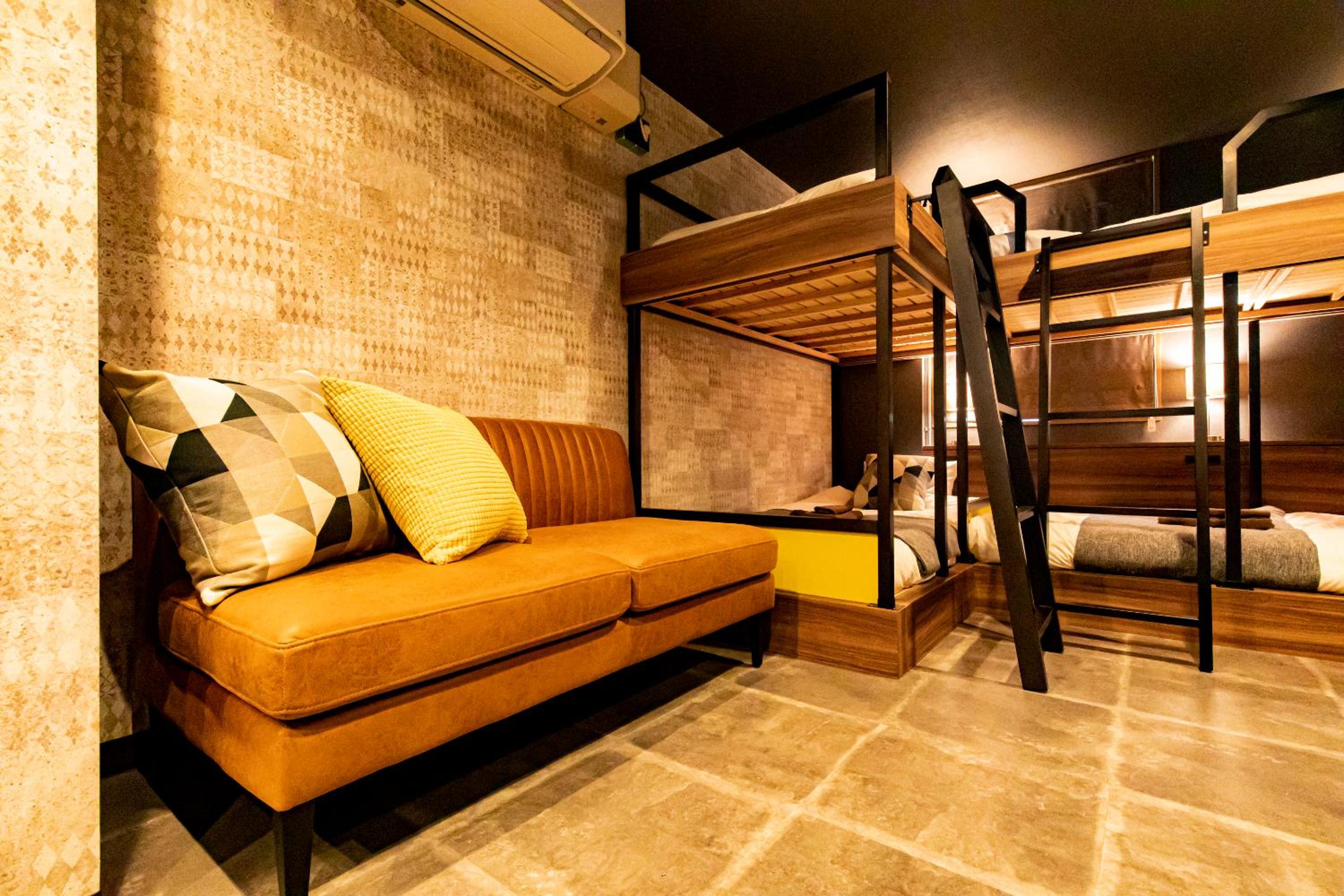 Family Double Room H