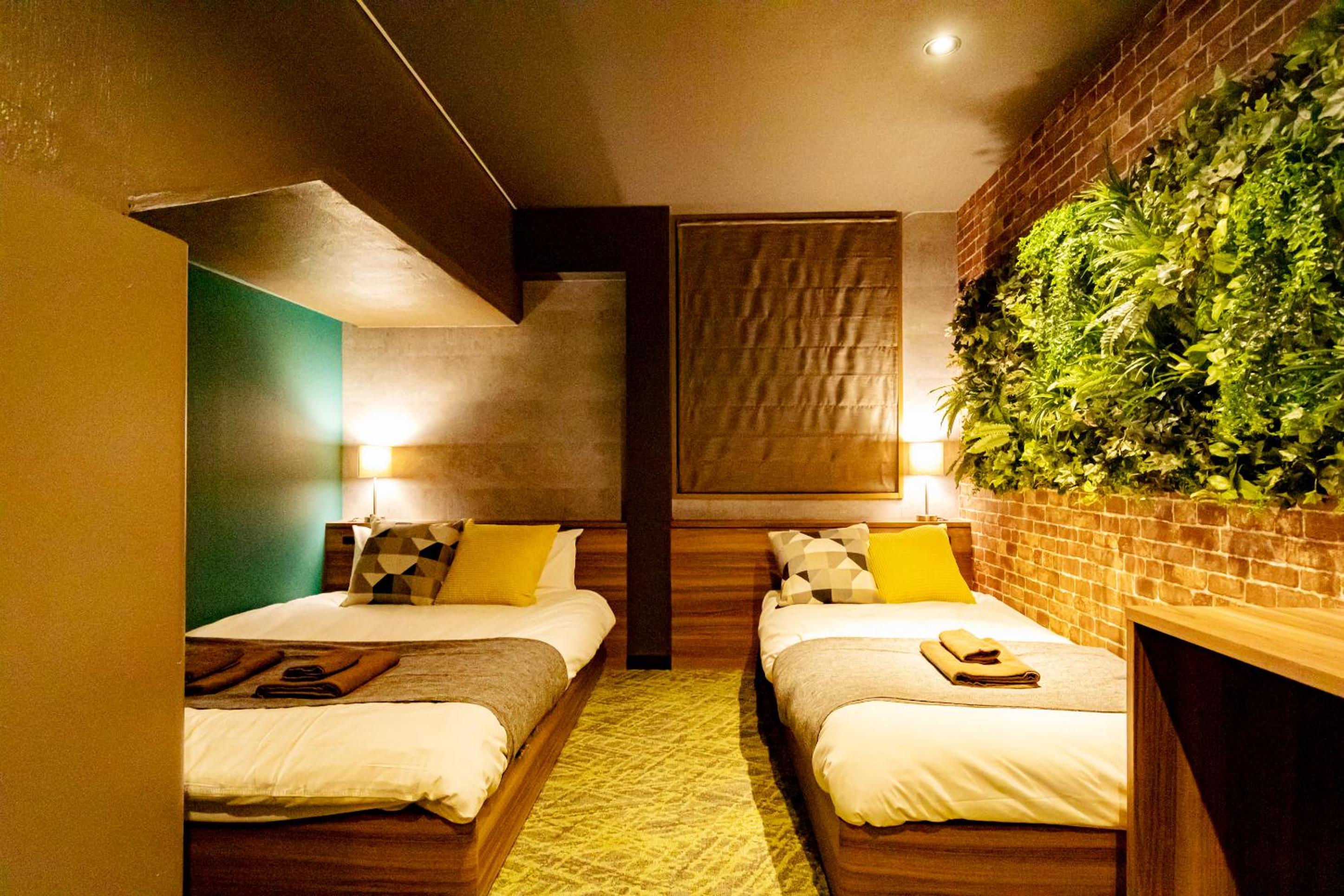 Standard Quadruple Room J