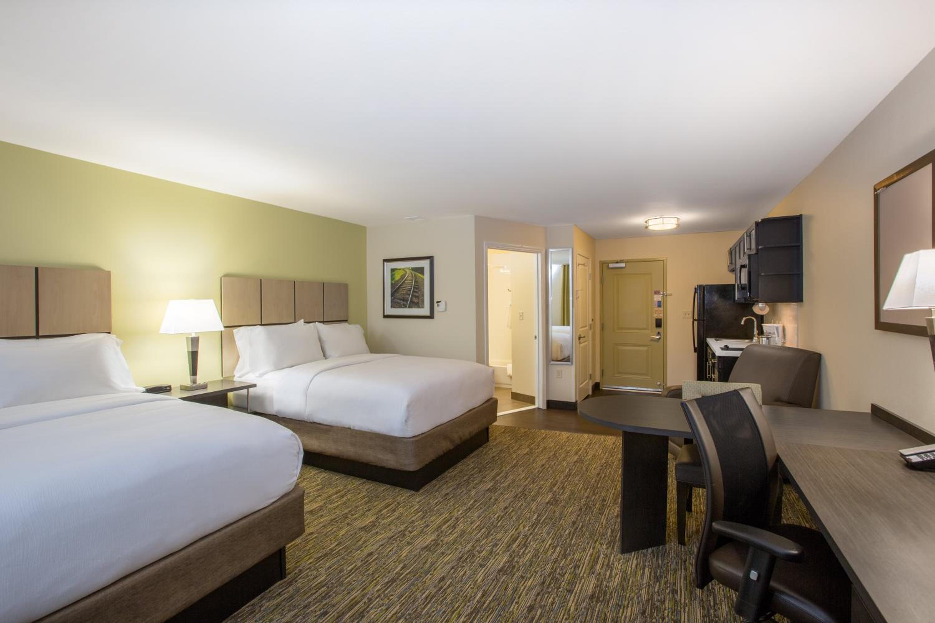 Studio Suite with Two Queen Beds photo 1