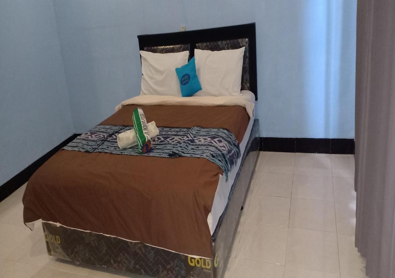 Standard Twin Room - Photo 9