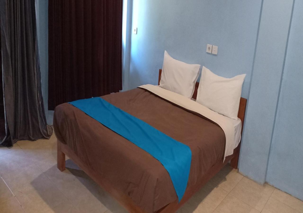 Standard Twin Room - Photo 10