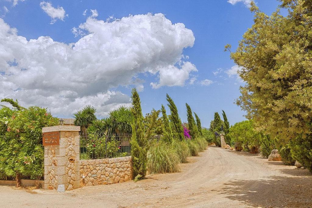 Villa photo 3