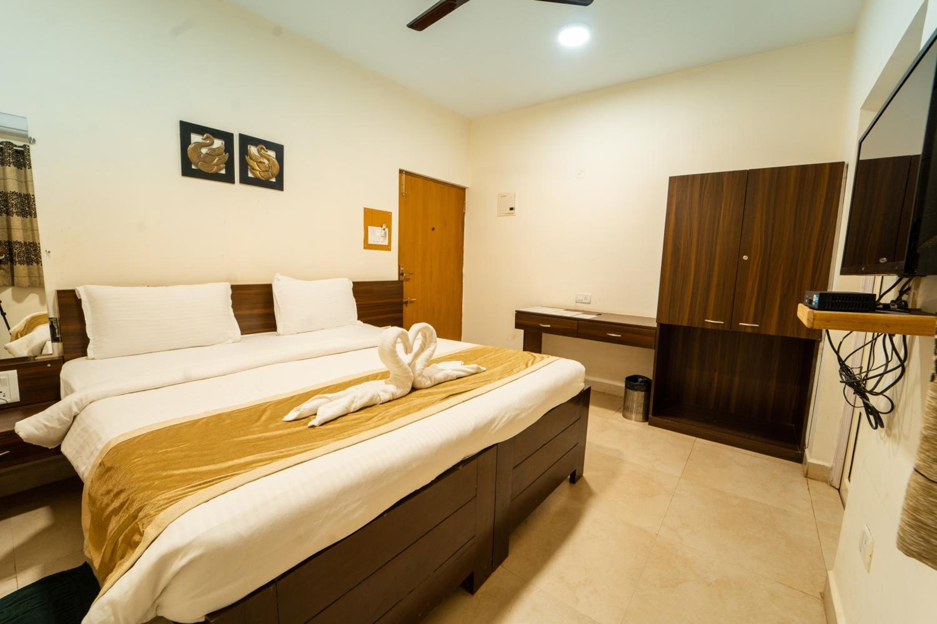 King Room with Balcony photo 1