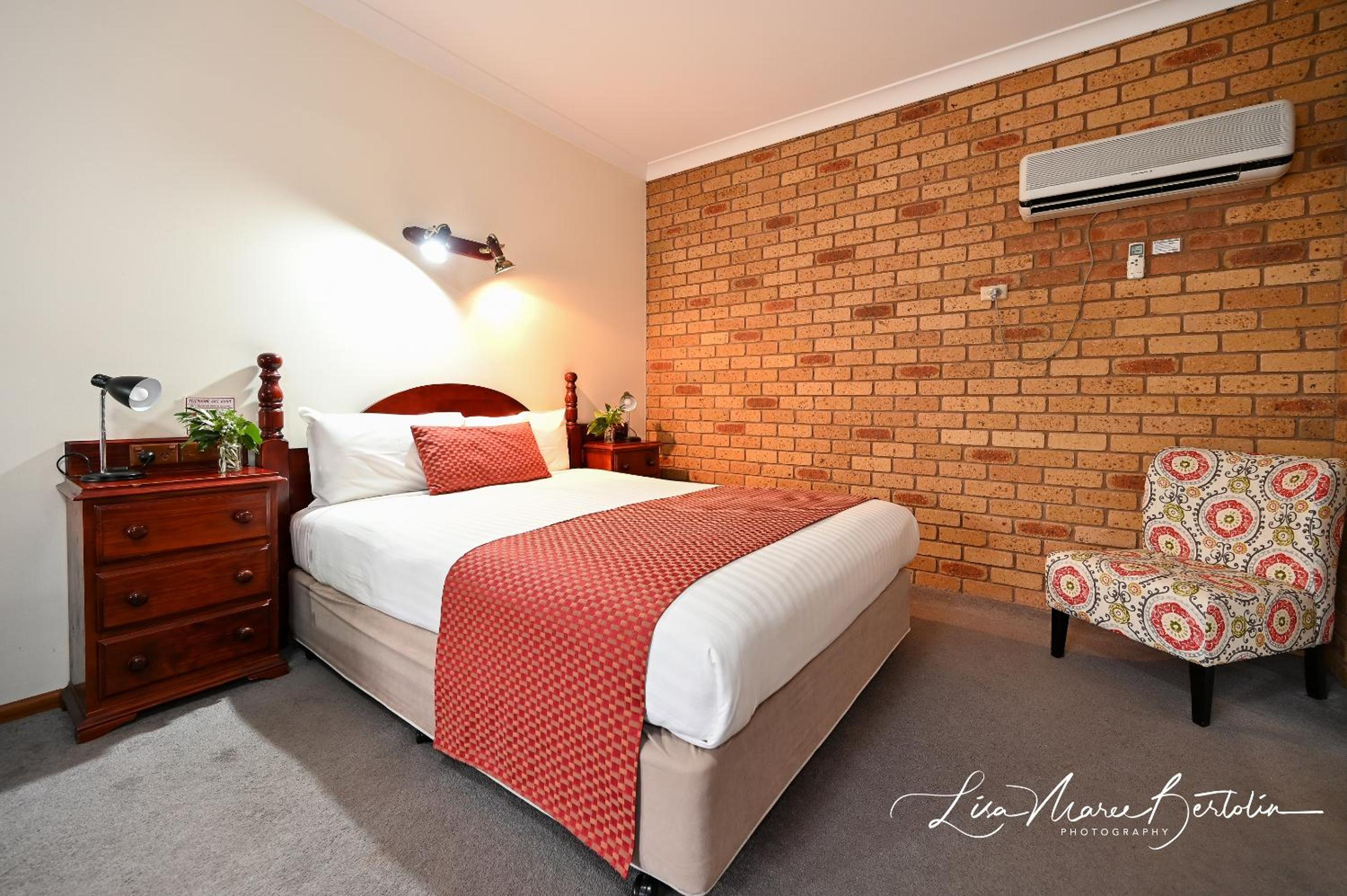 Standard Queen Room photo 1