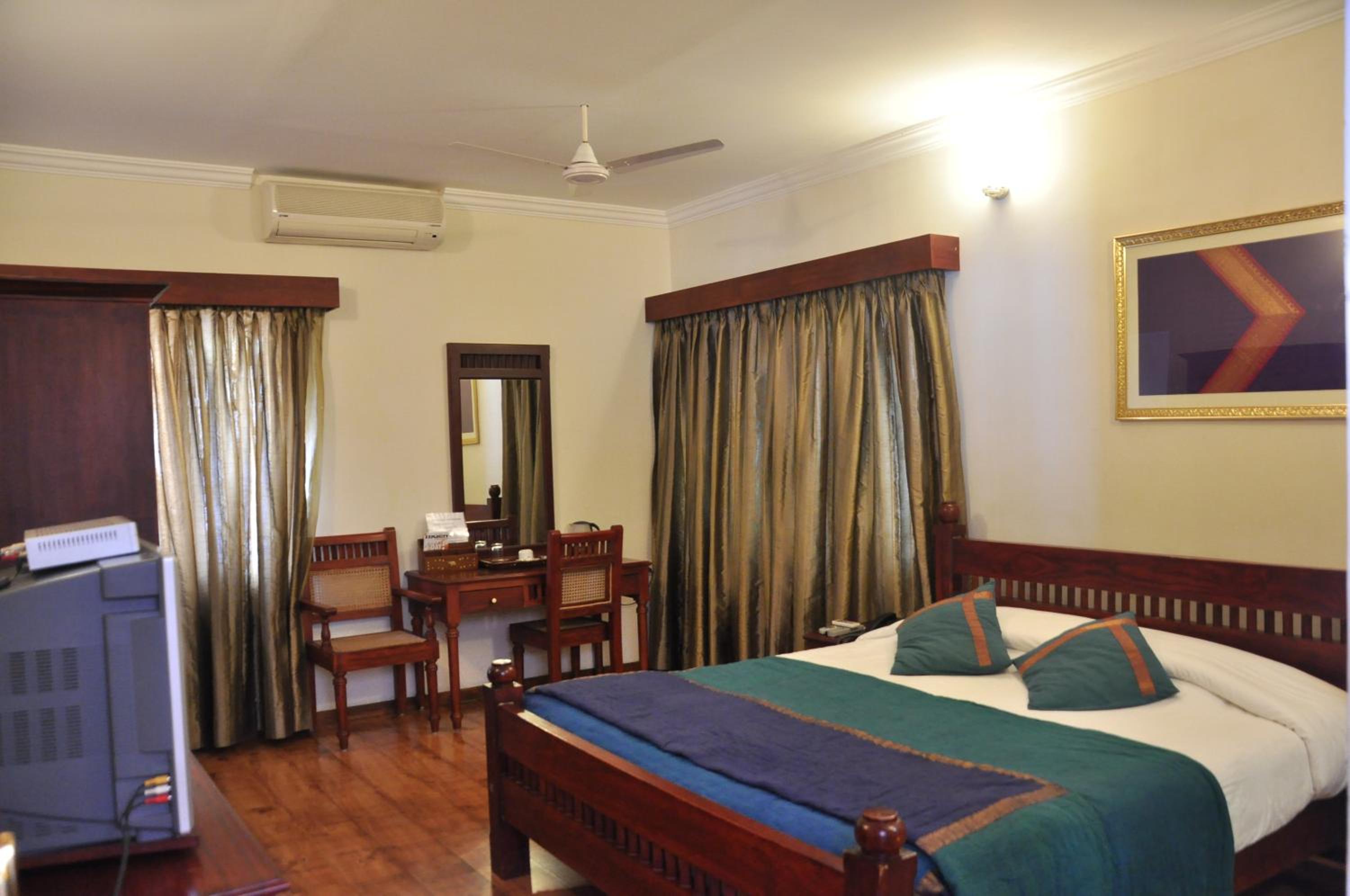 Deluxe Room - Photo 4