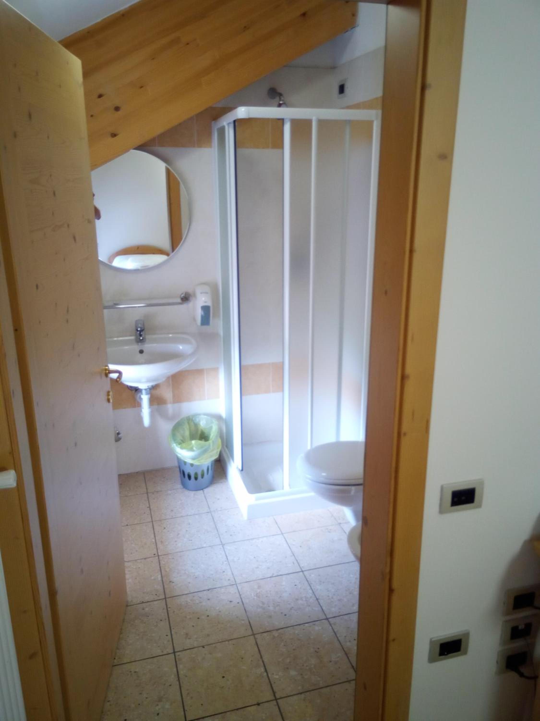 Budget Single Room photo 3