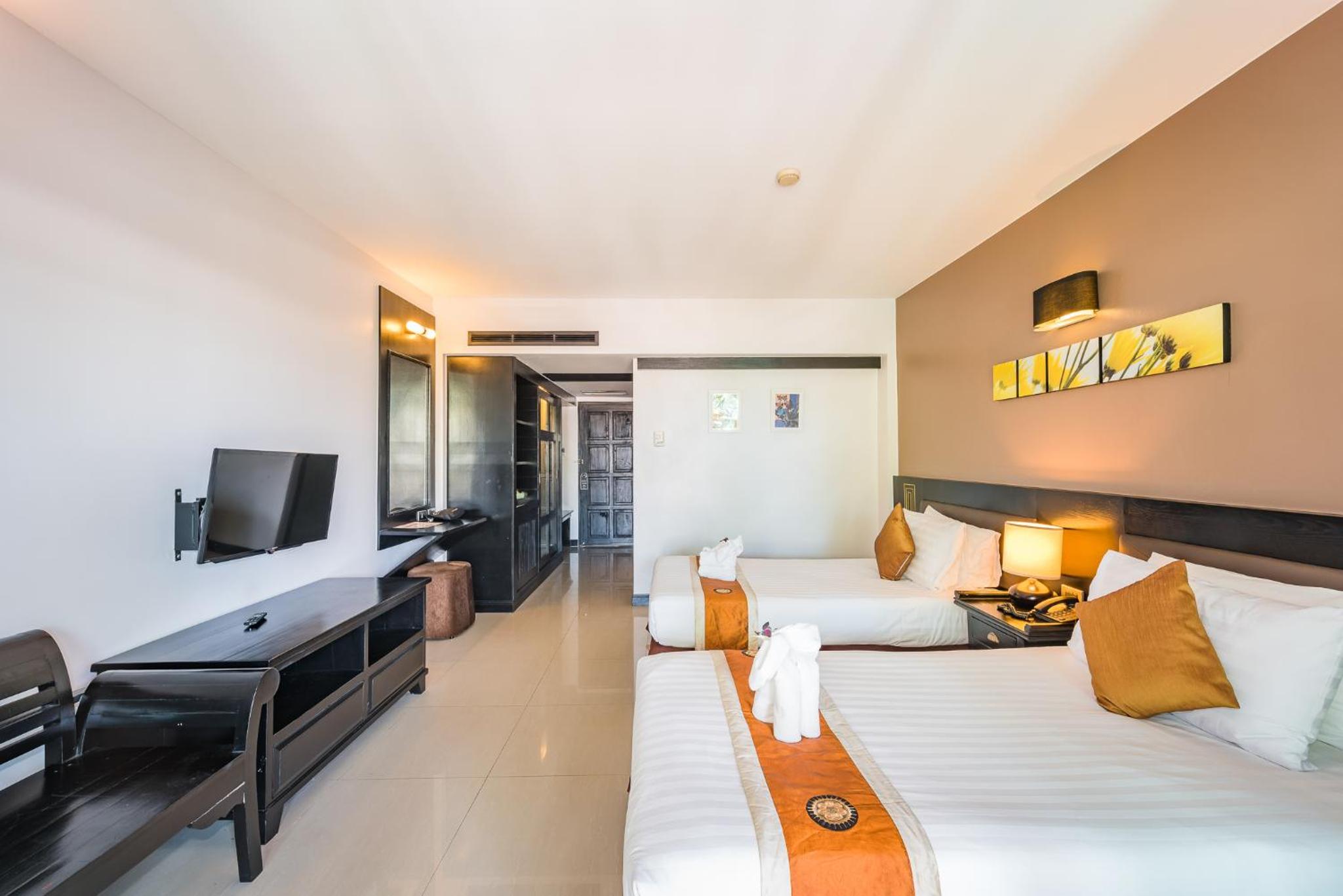 Deluxe Double or Twin Room - Photo 4