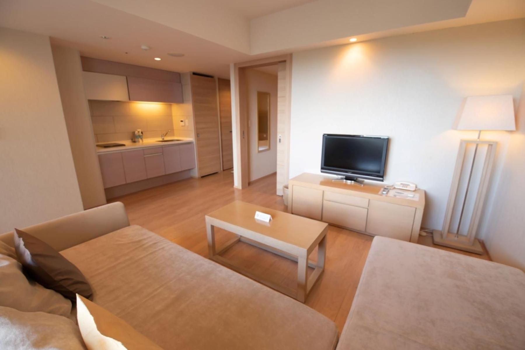 Run of House - Photo 3