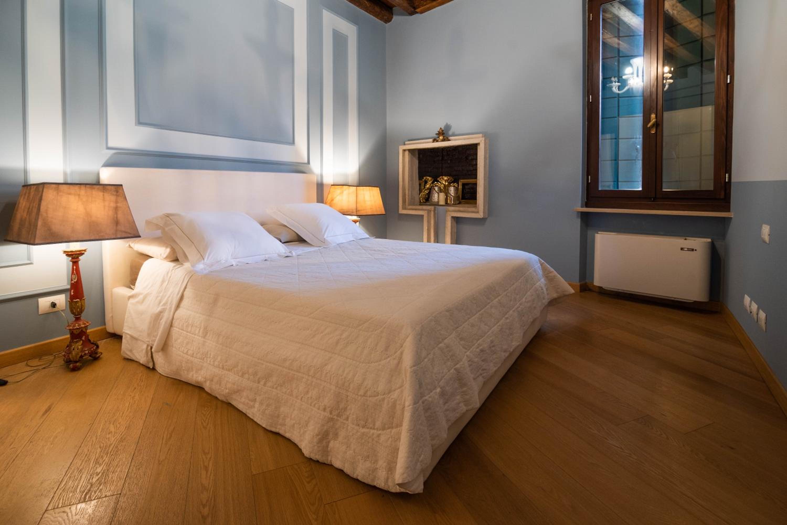 Junior Suite with Canal View photo 1