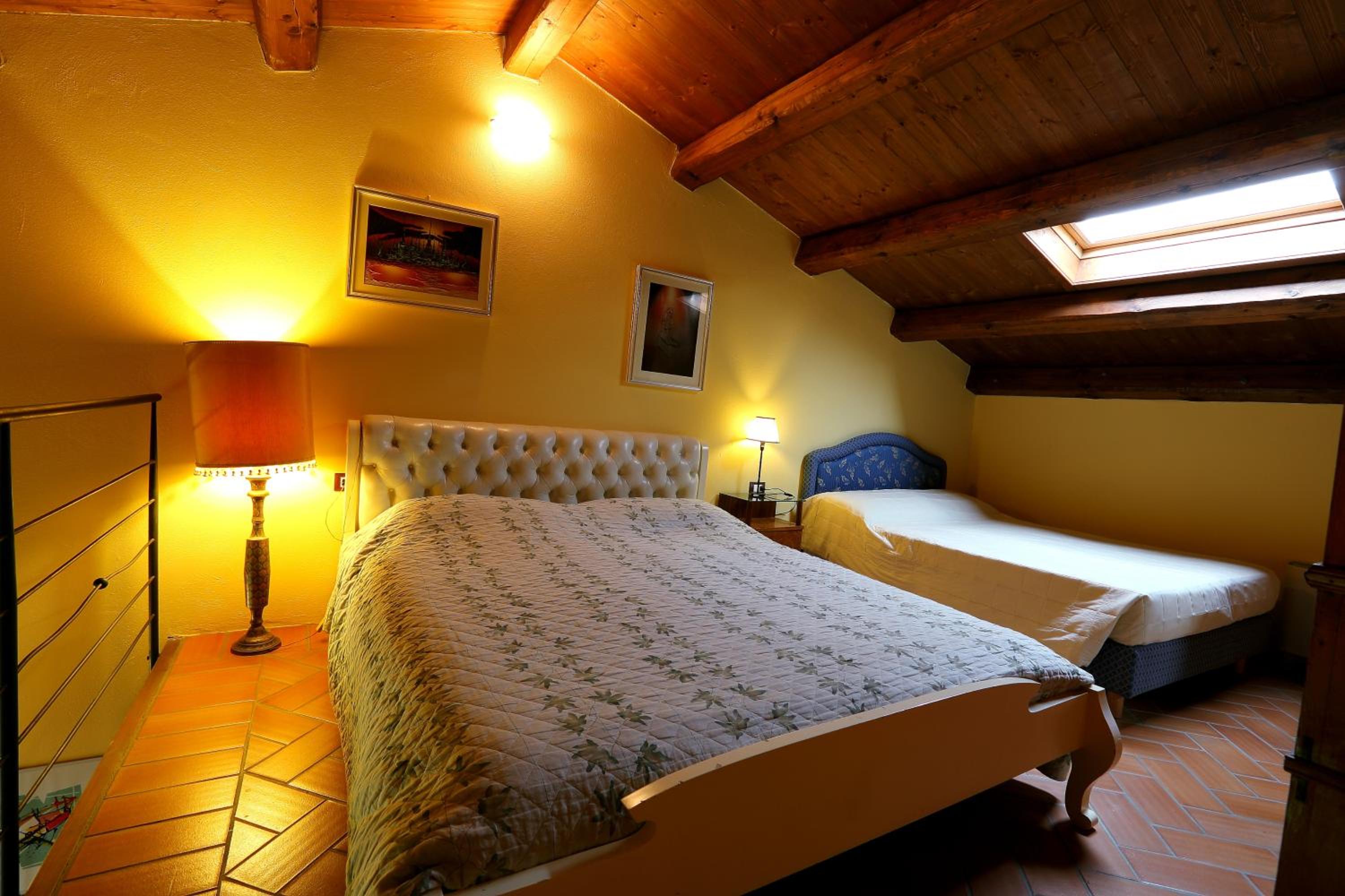 One-Bedroom Apartment - Split Level